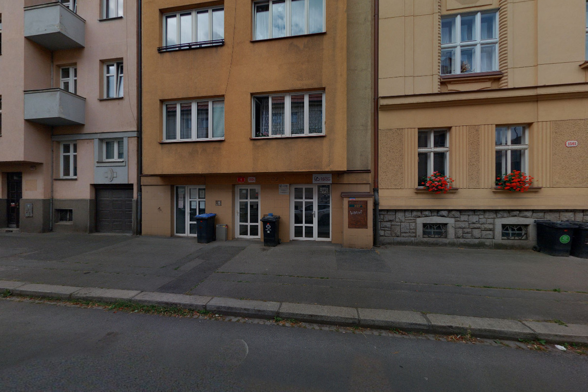 Plzeňská zastávka foto 2