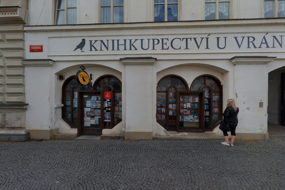 Knihkupectví U Vrány foto 2