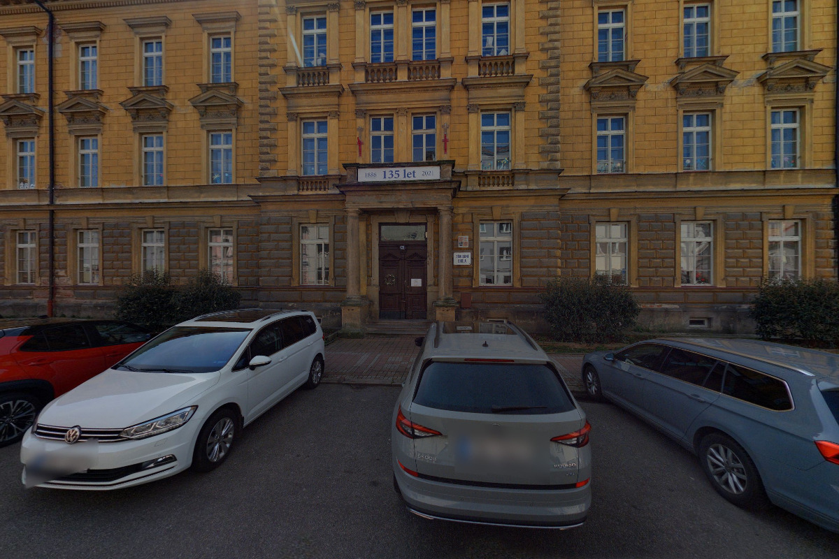 ZŠ Jičín, Husova foto 6