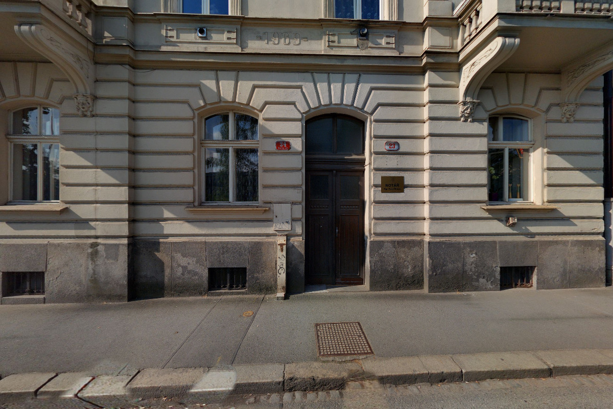 Mgr. Pavel Škůrek - notář foto 2