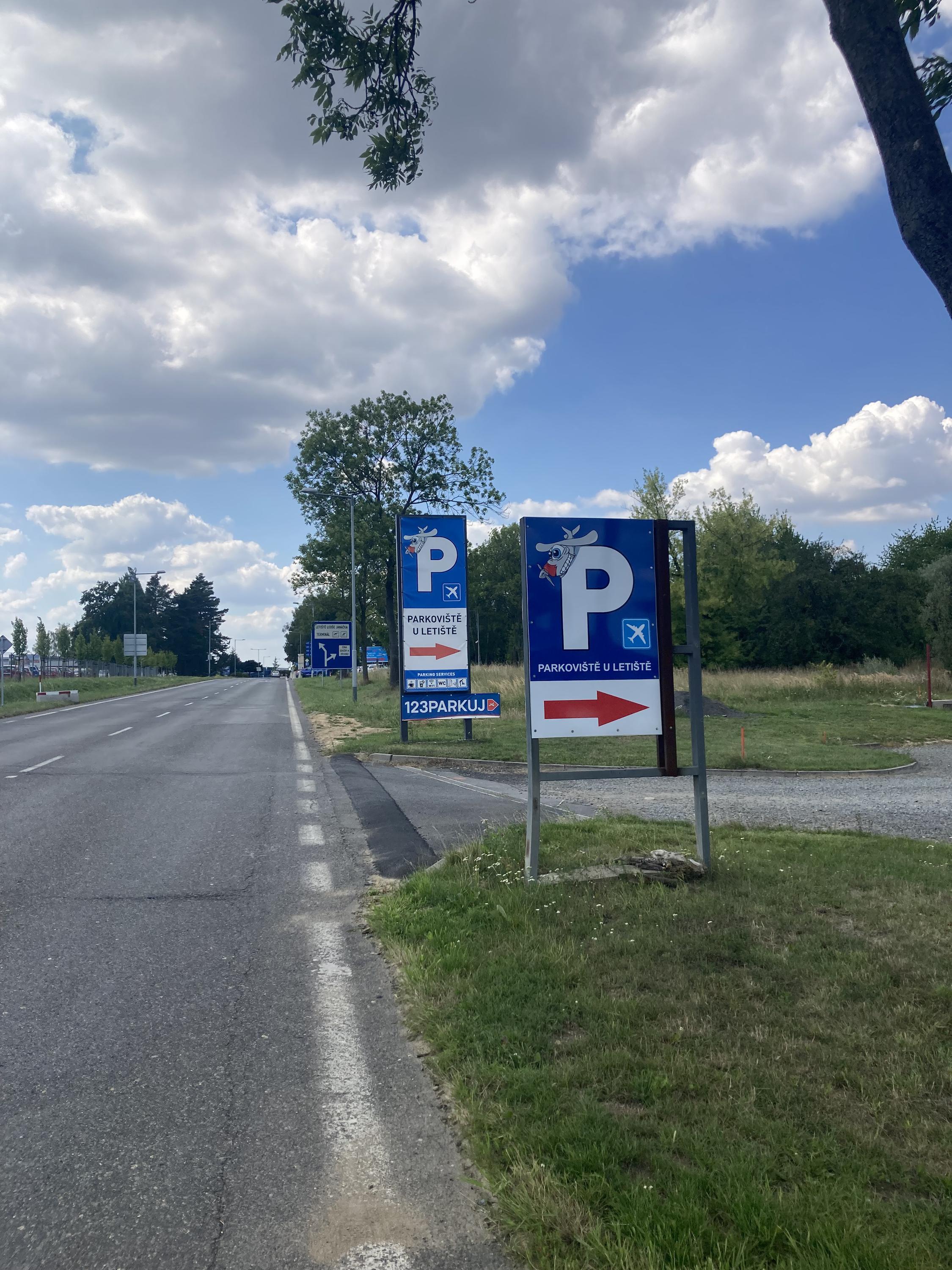 PARKOVIŠTĚ U LETIŠTĚ - 123parkuj.cz foto 5
