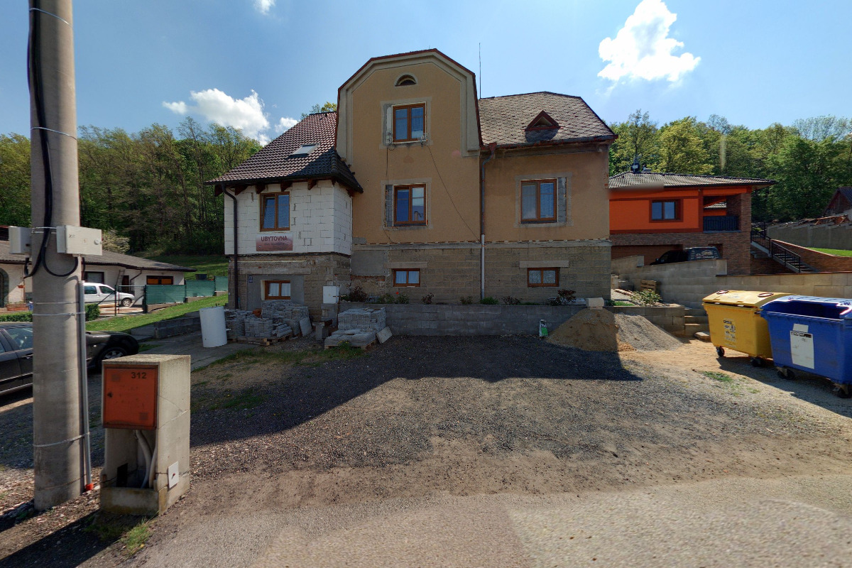 Ubytovna B. Němcové 312 foto 1