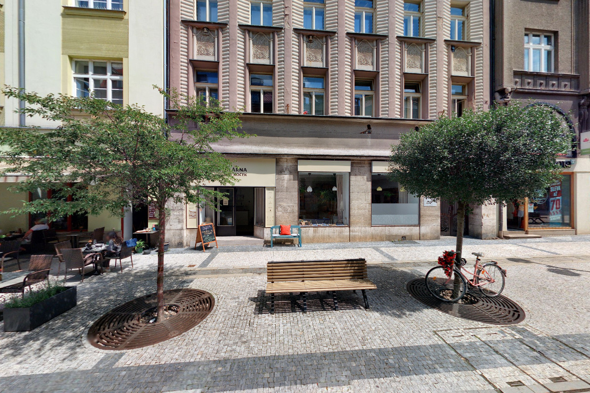 Senior a péče, z.s