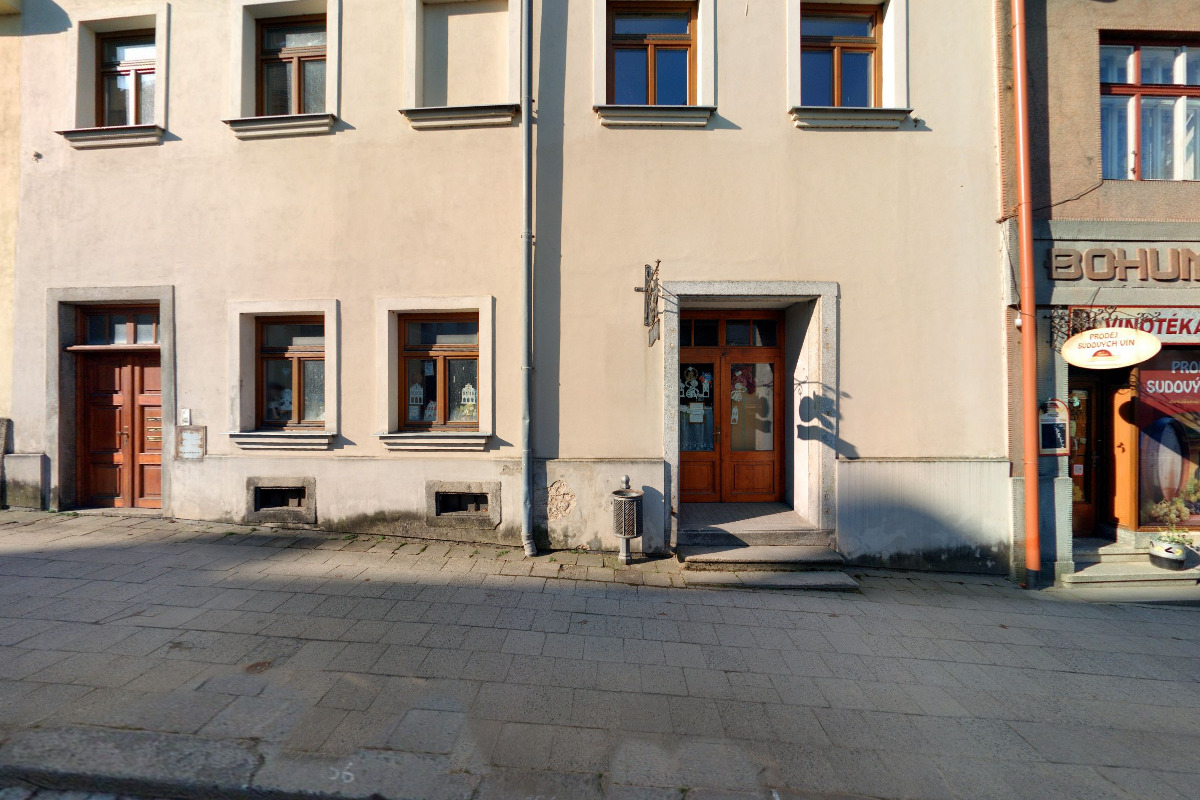 Krámek U bílé kočky