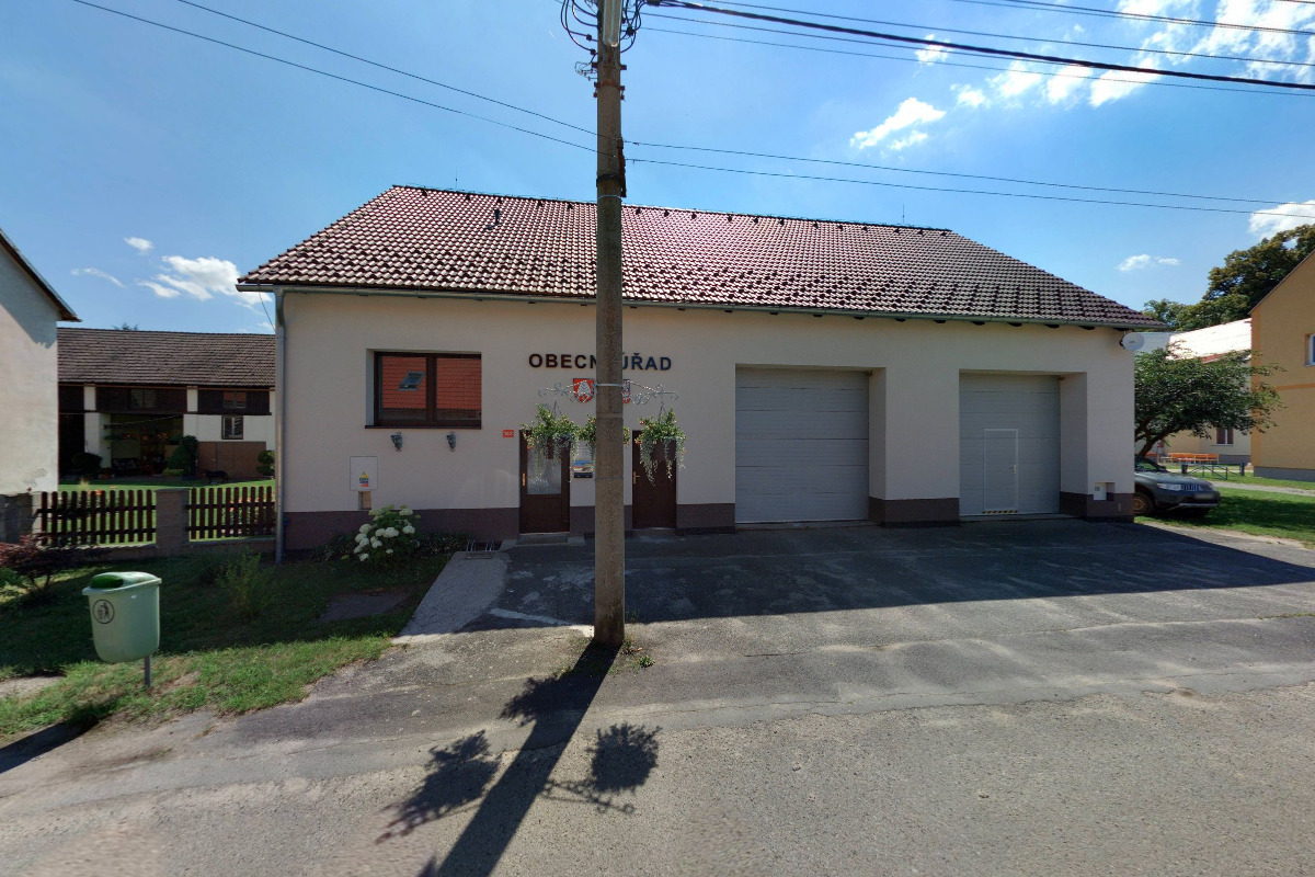 Jestřebí - obecní úřad