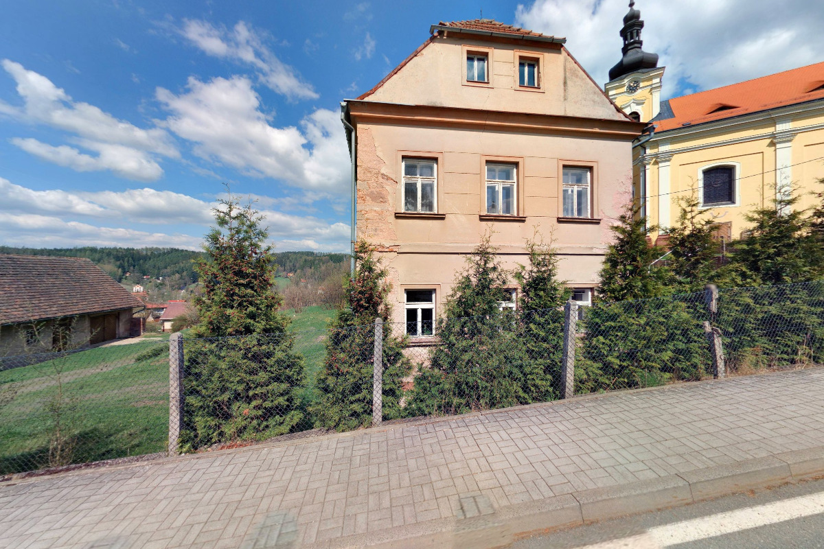 Římskokatolická farnost Pecka foto 2