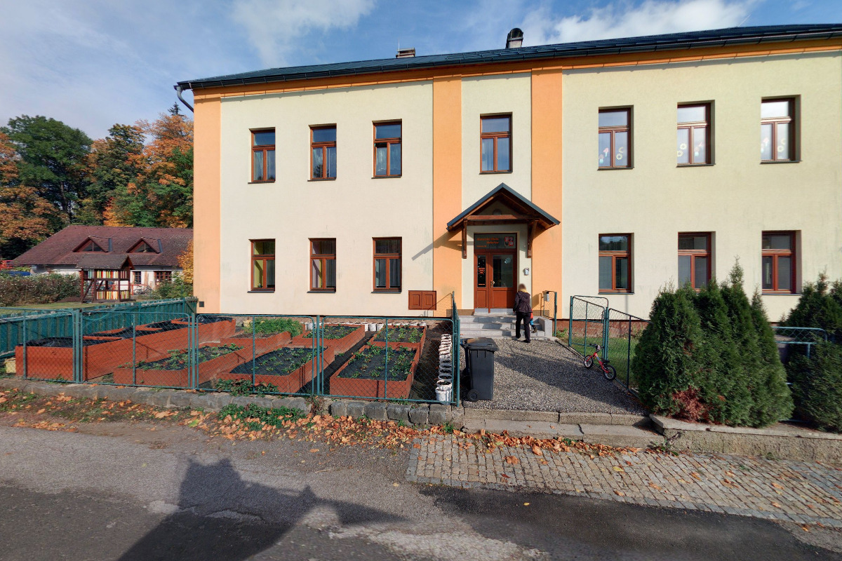 ZŠ a MŠ Josefa Šíra, Horní Branná foto 4