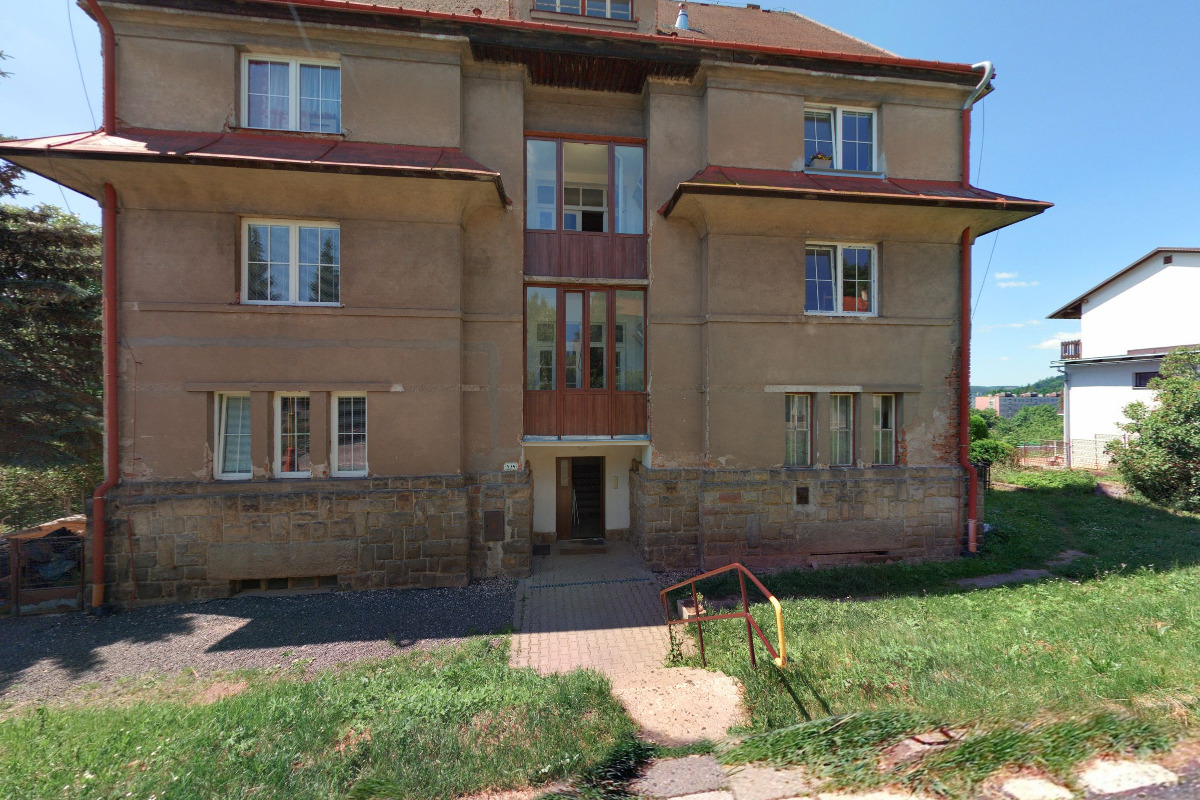 Společenství pro dům Sluneční 434, Hostinné