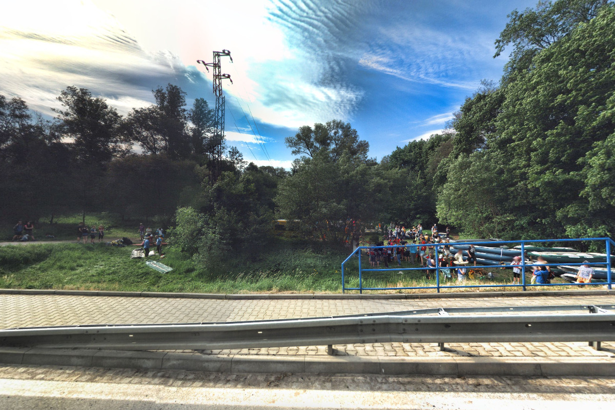 Tydra - Půjčovna lodí a raftů Morava foto 2