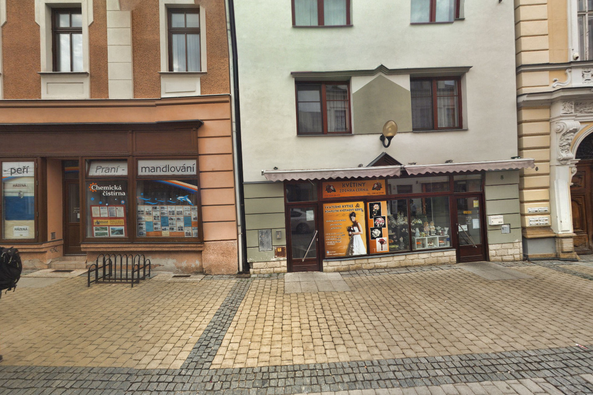 Obchůdek s kvítím foto 2