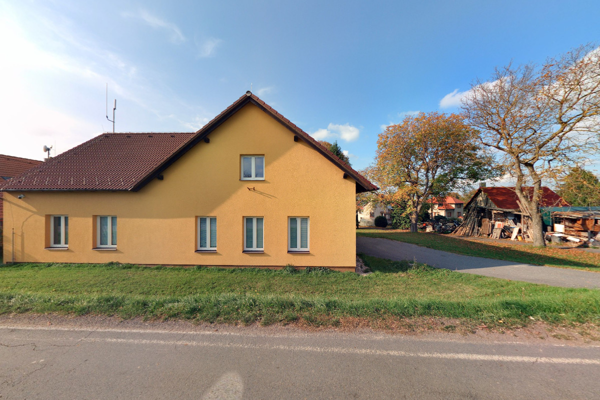 Rušinov - obecní úřad foto 3
