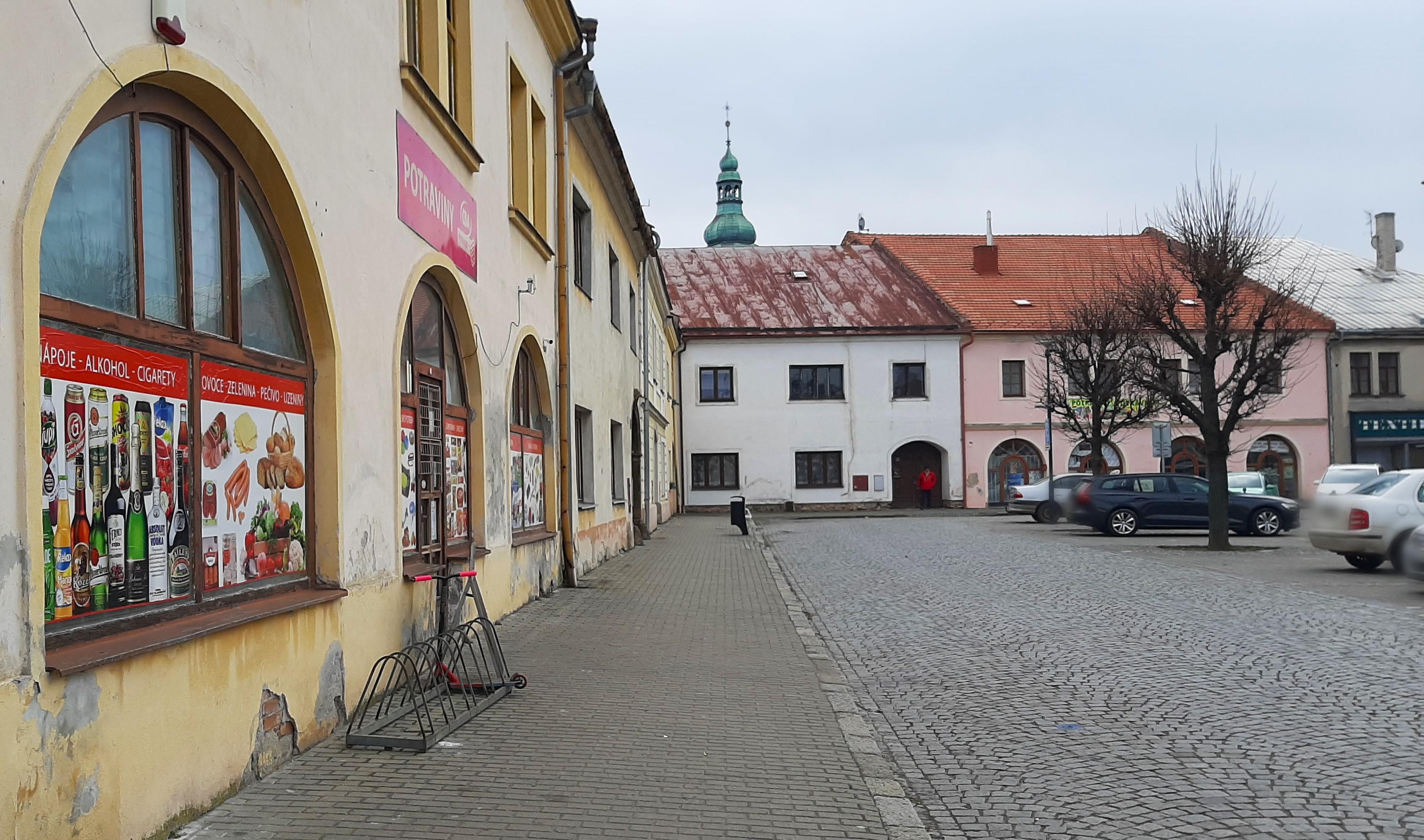 Potraviny náměstí 23