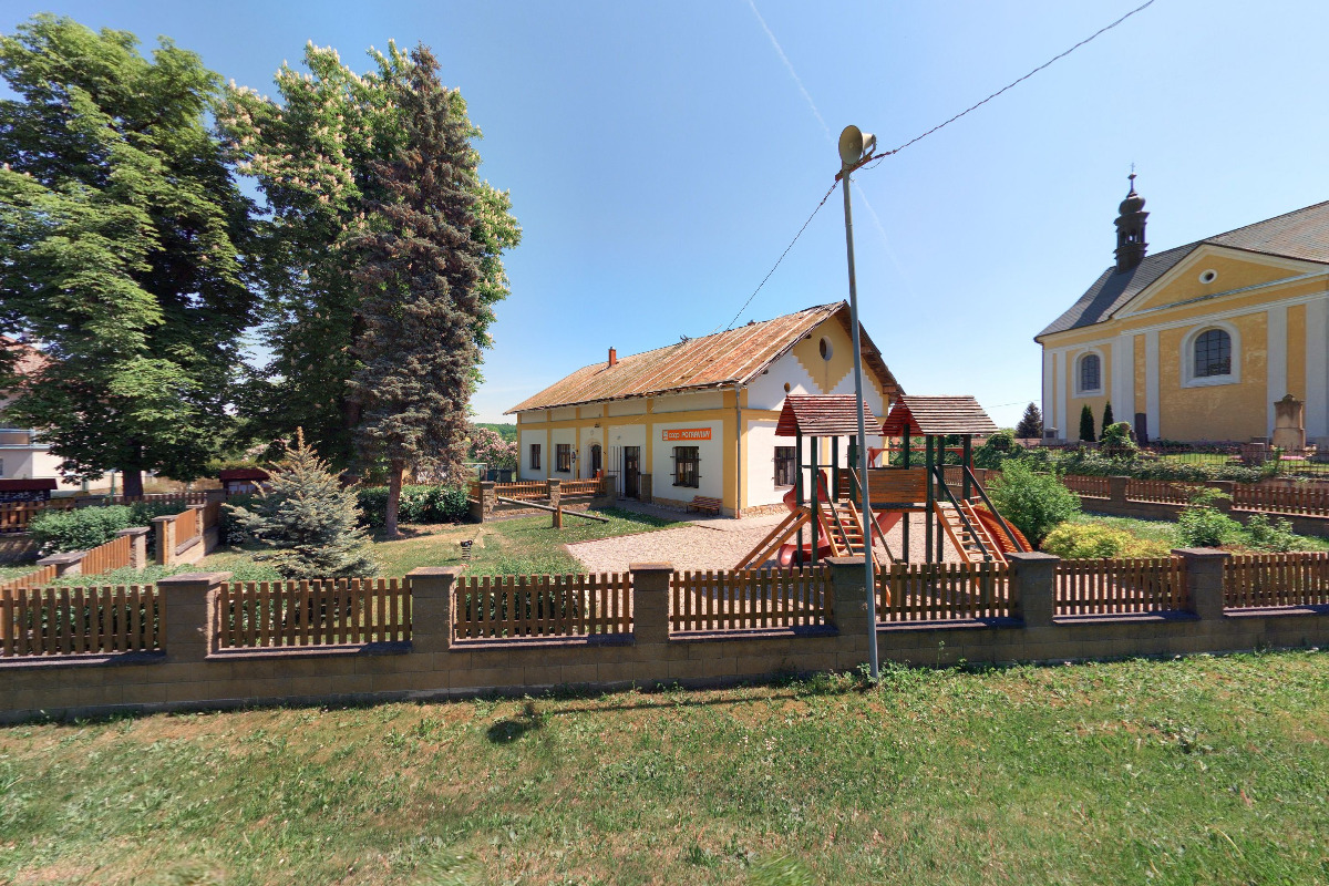 Obecní knihovna Chroustov