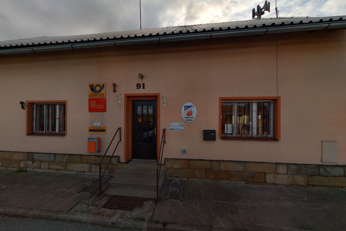 Obecní knihovna Ohnišťany