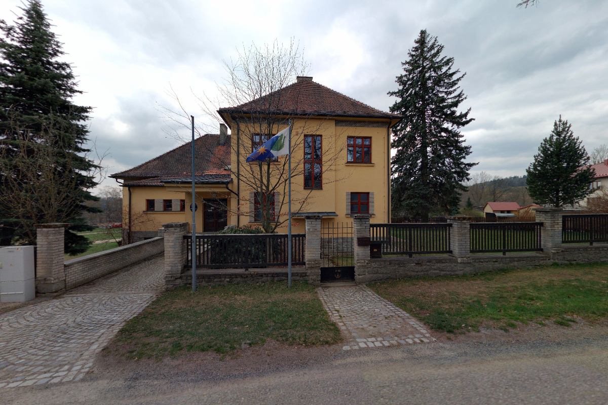 Řásná - obecní úřad foto 5