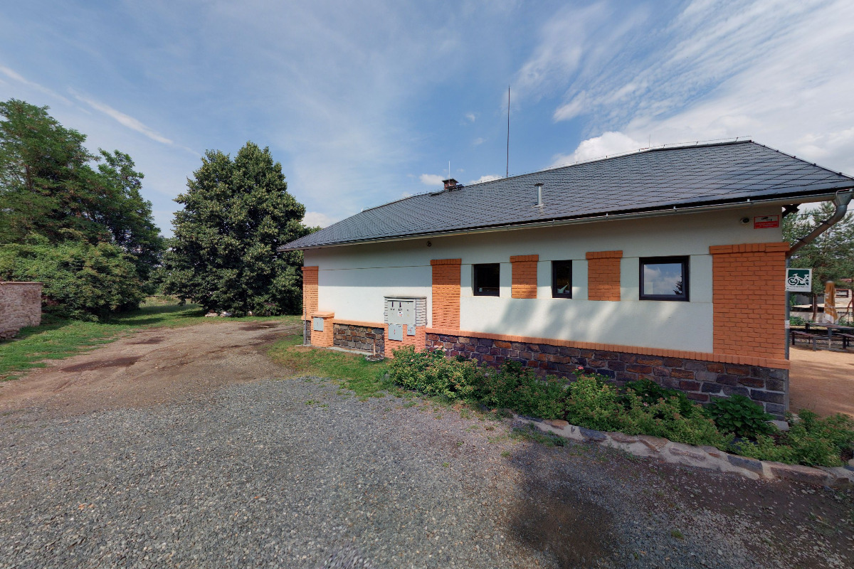 Veřejná zásuvka pro elektrokola Nelahozeves