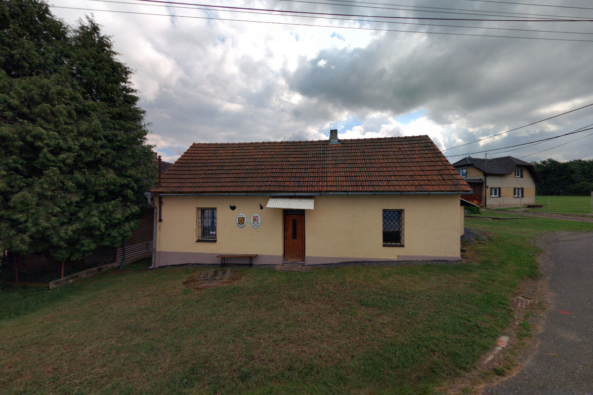 Děkanovice - obecní úřad foto 1