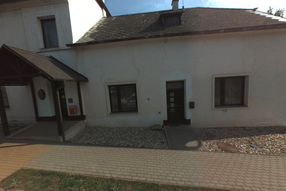 Místní knihovna Police foto 1