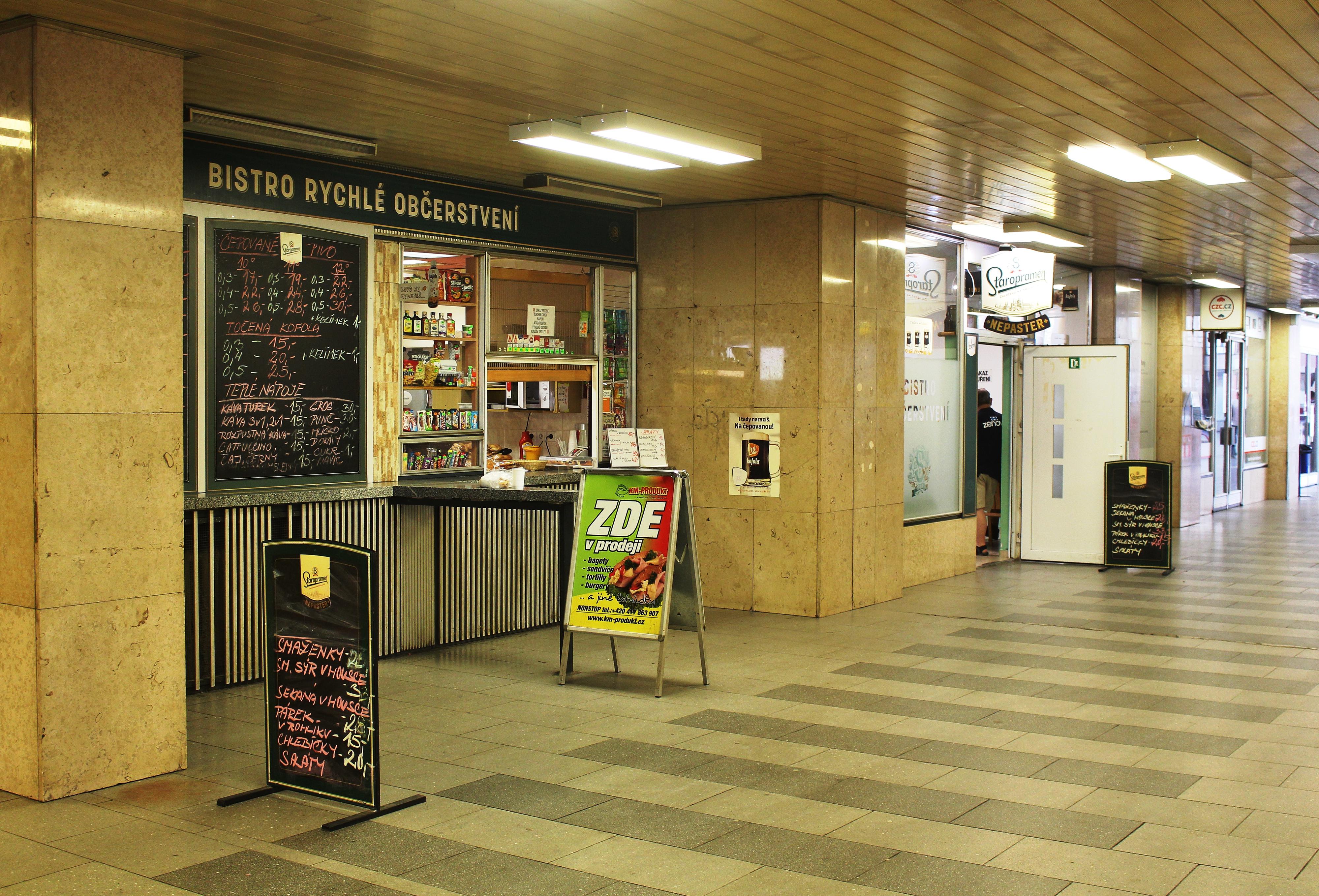 Občerstvení na nádraží