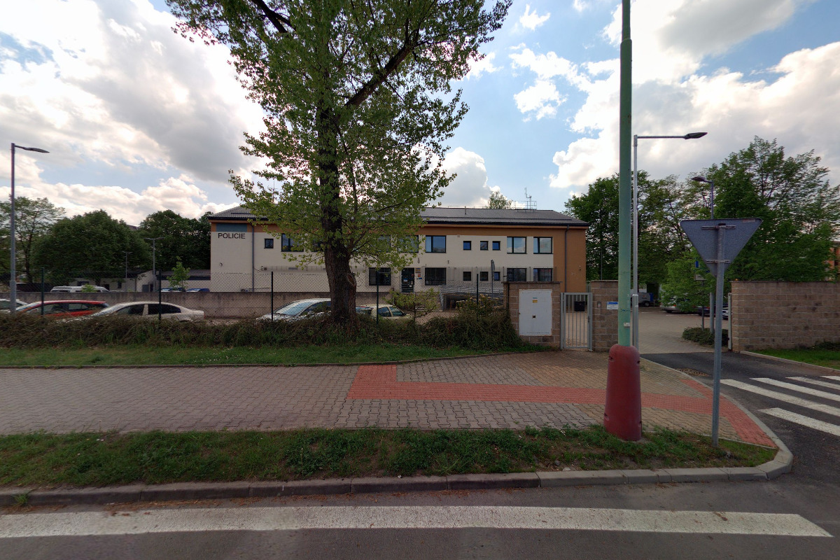 Policie ČR - Obvodní oddělení Milovice foto 2