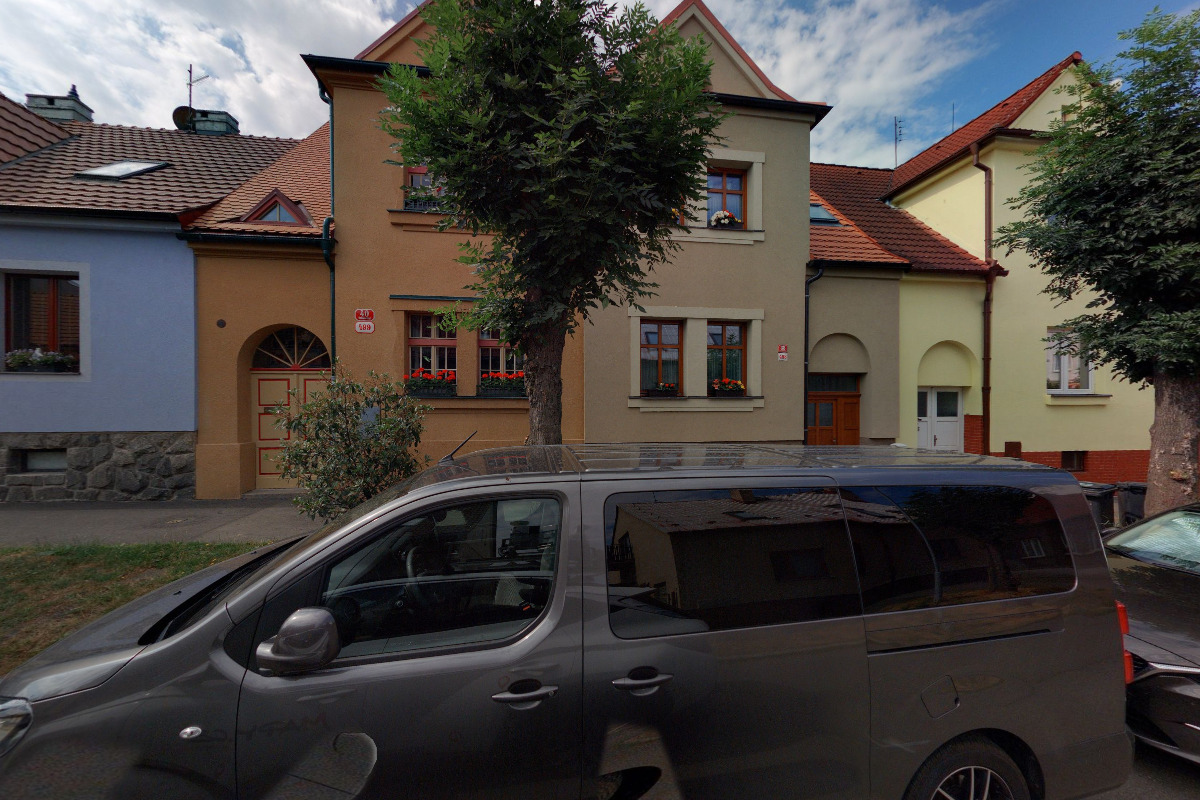 JUDr. Zuzana Šloufová, advokát foto 2