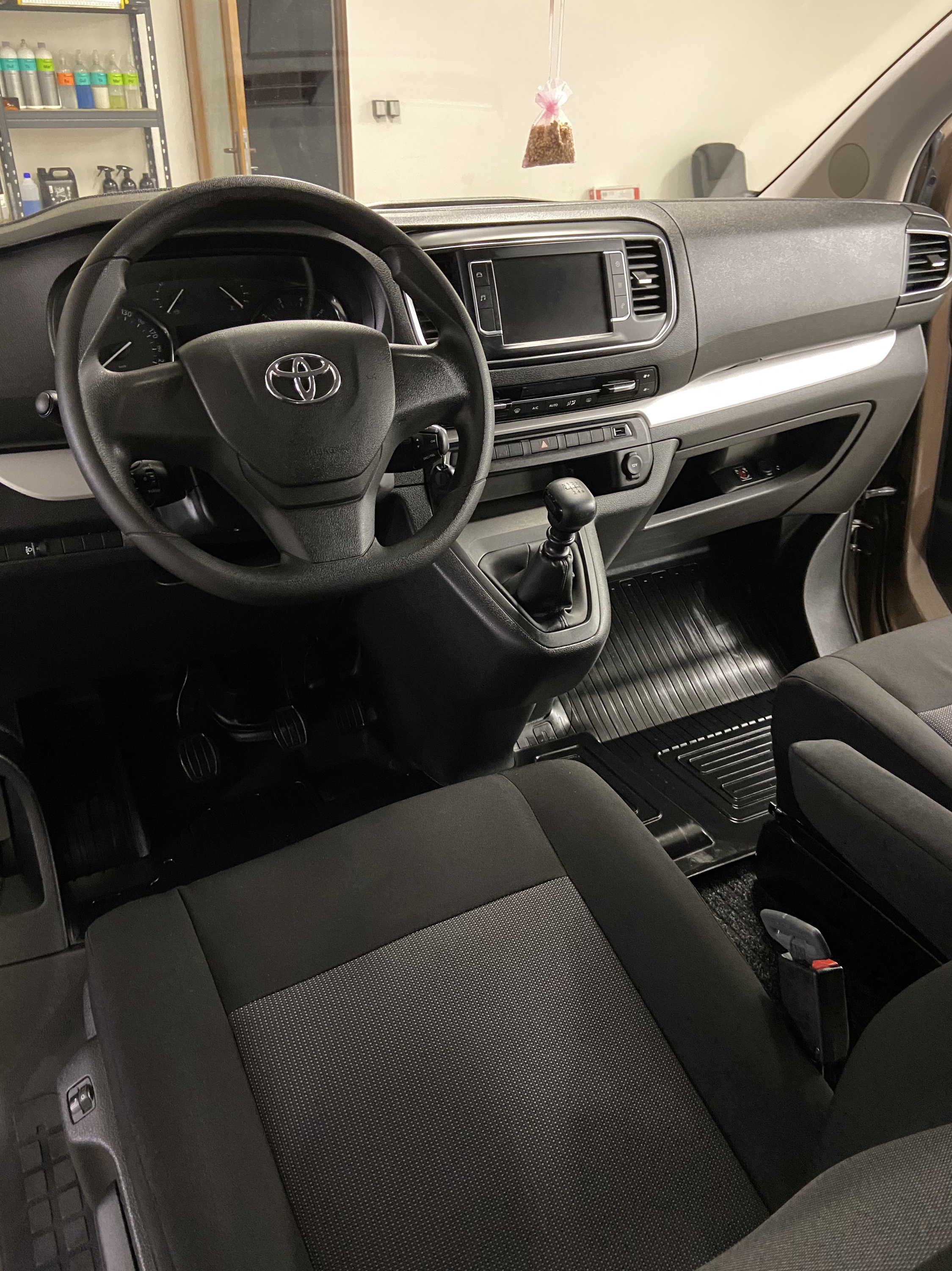 VysajTo - Čištění interiérů vozidel, koberců a sedaček foto 3