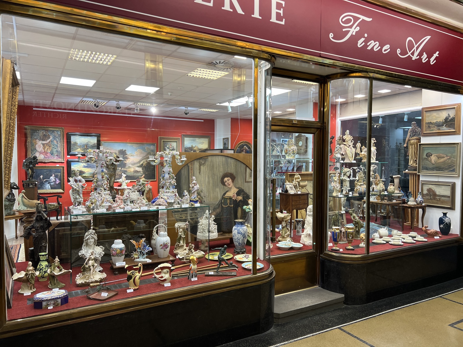 Starožitnosti-Antiques Richter foto 2