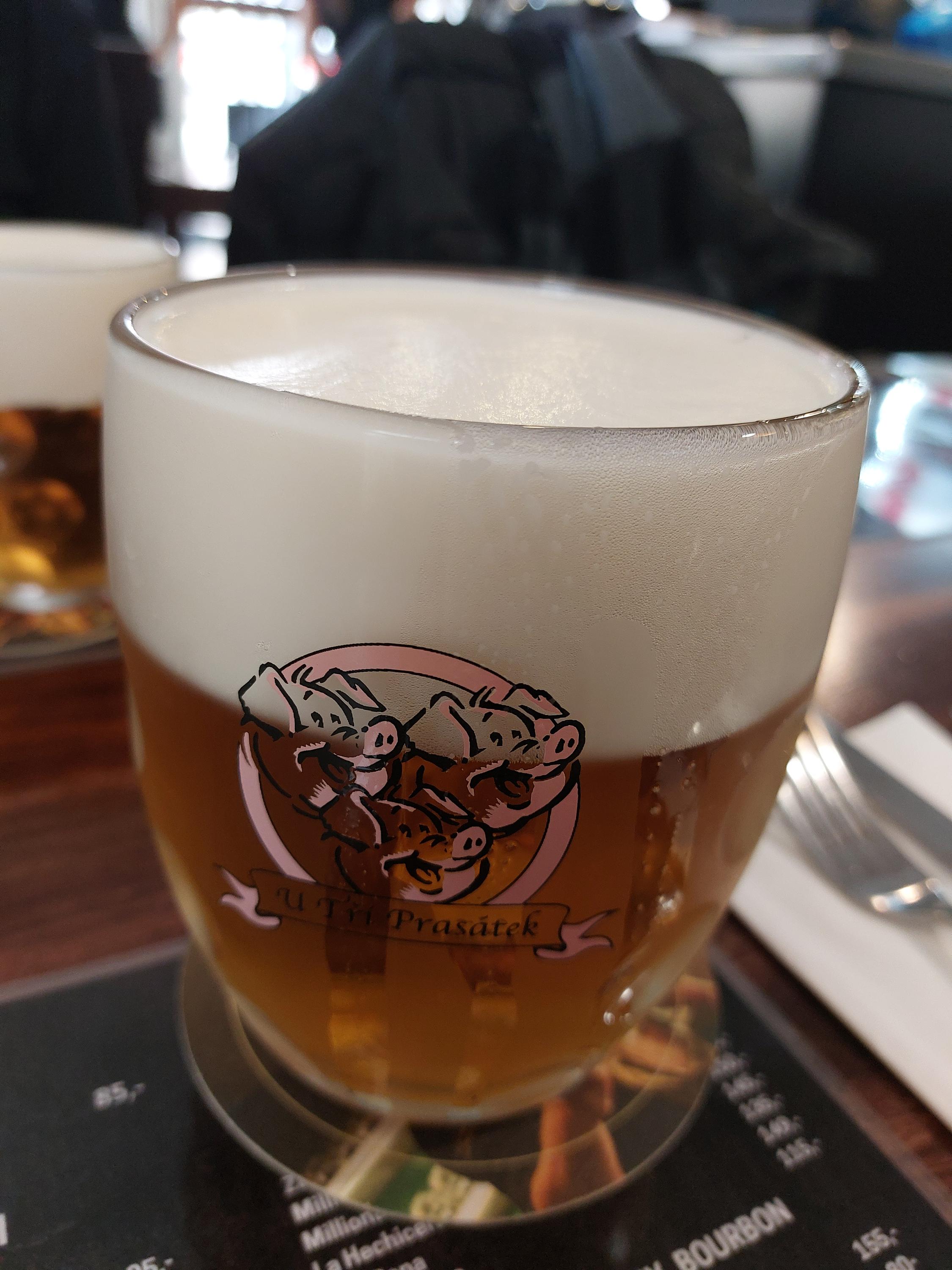 Restaurace U tří prasátek foto 4