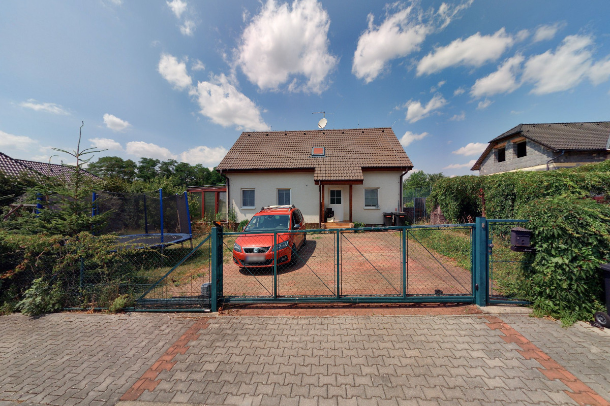 Realitní makléř Jan Zajíc