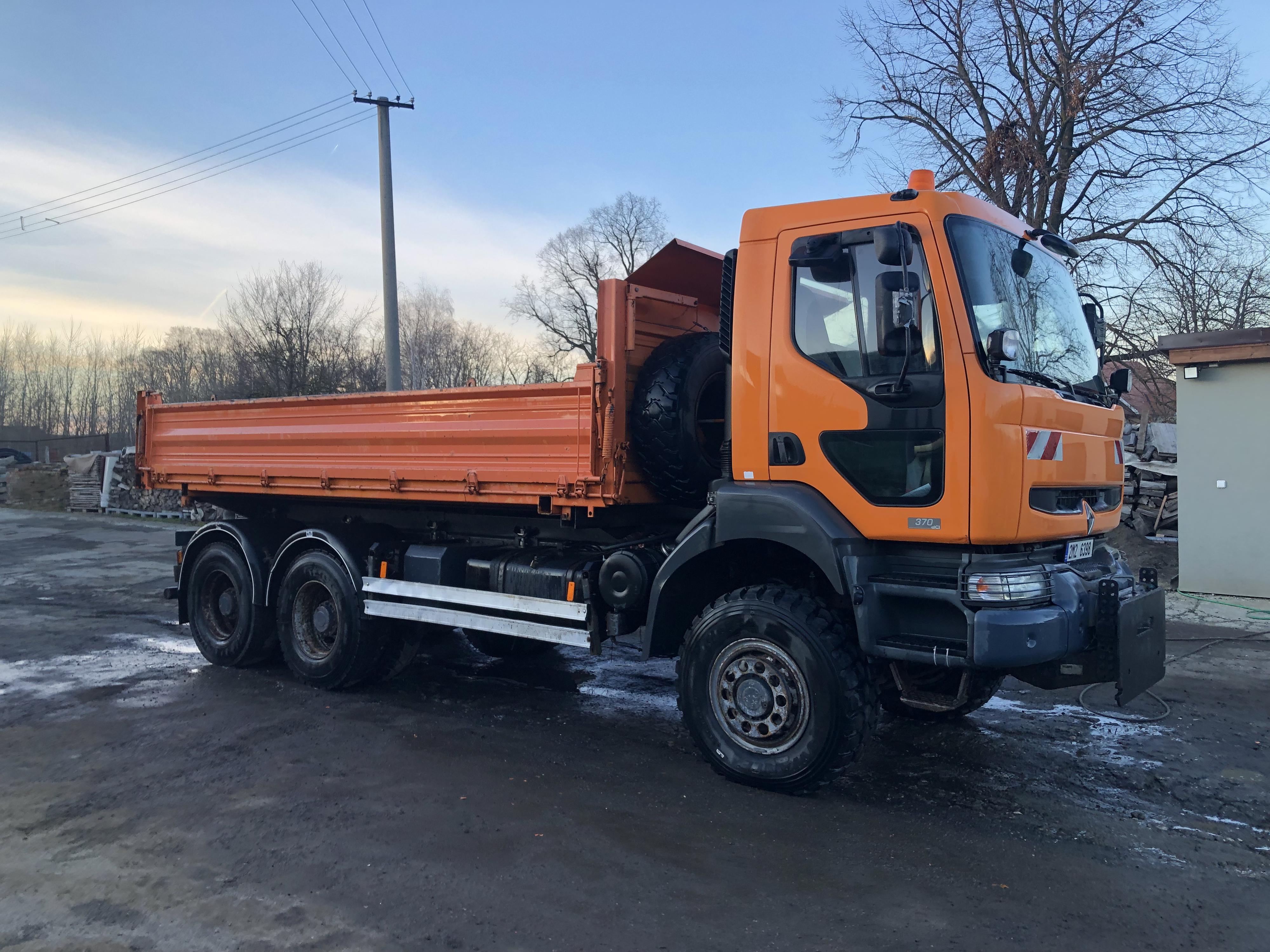 Autodoprava a zemní práce - Jan Kaláb foto 3