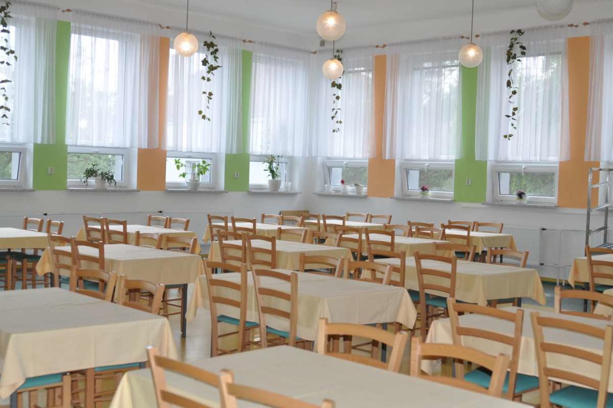 Školní jídelna Slavkov foto 1