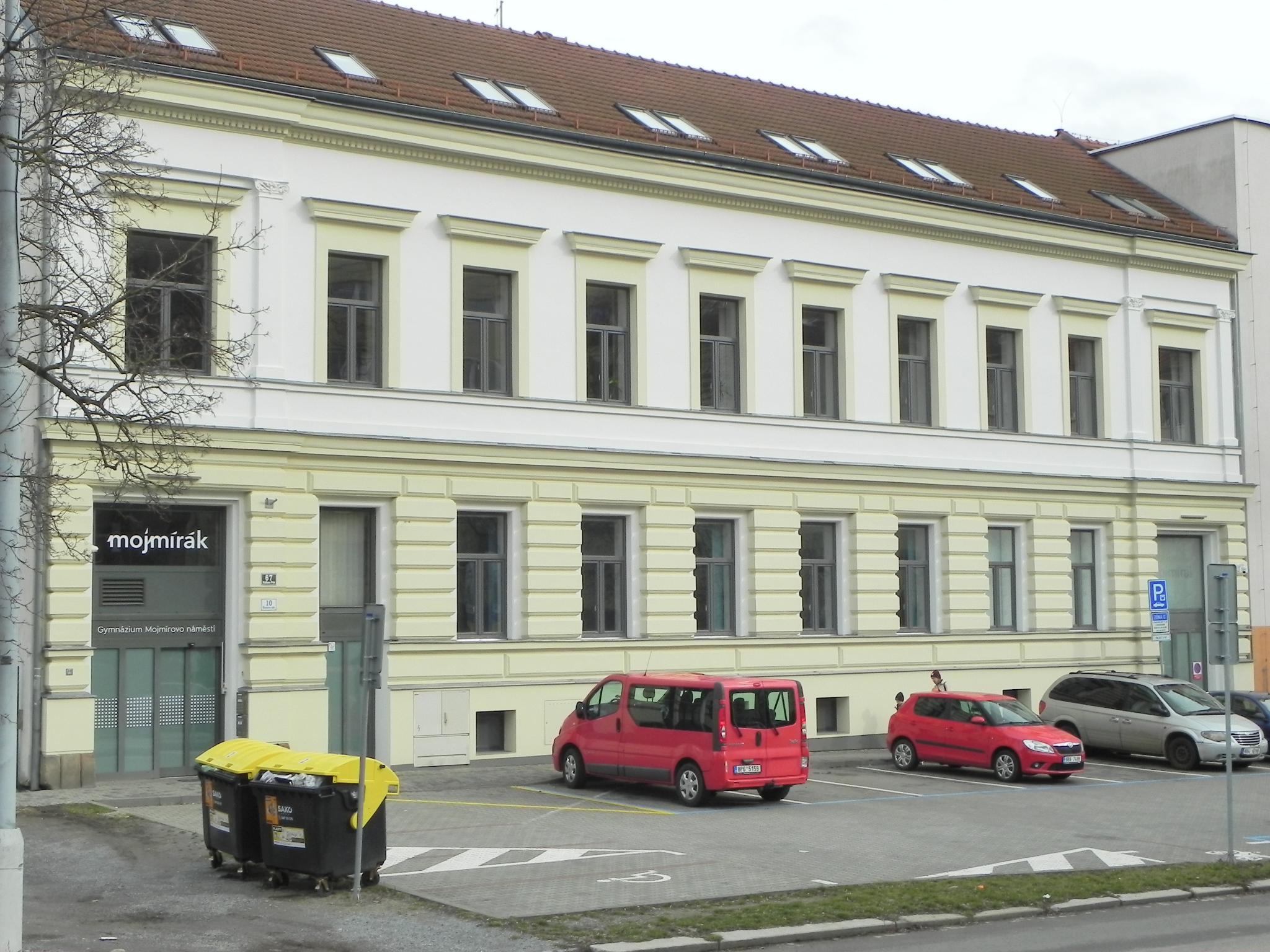 Gymnázium Mojmírovo náměstí foto 2
