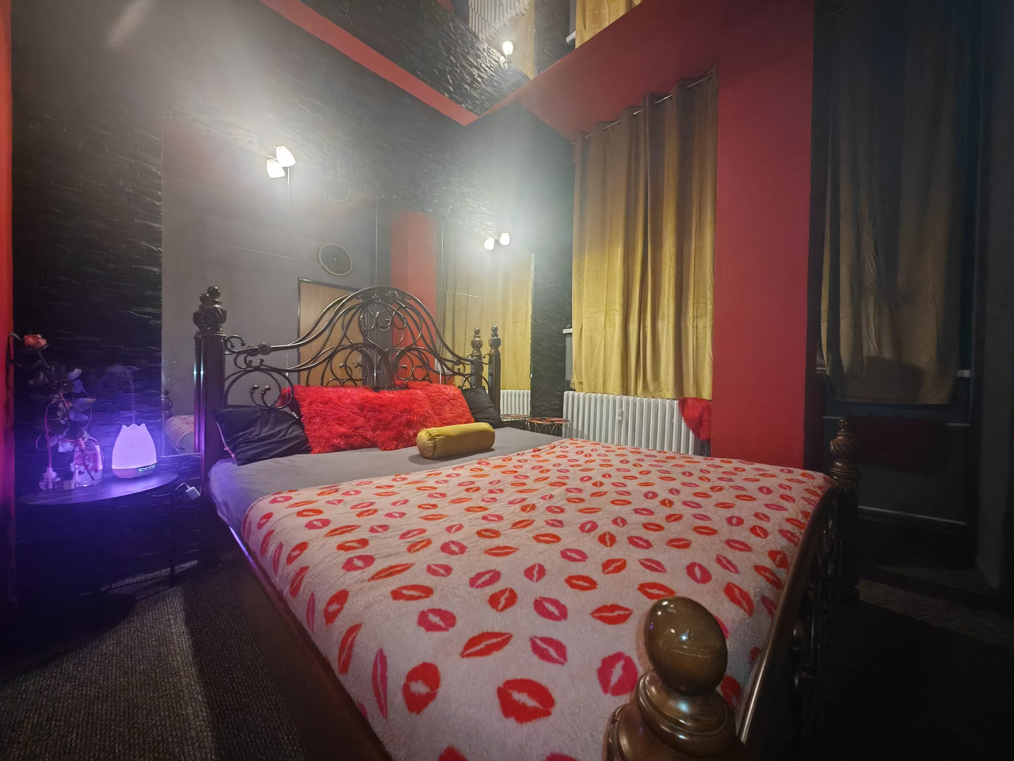 TANTRIS TANTRA & EROTOGENNÍ MASÁŽE foto 2