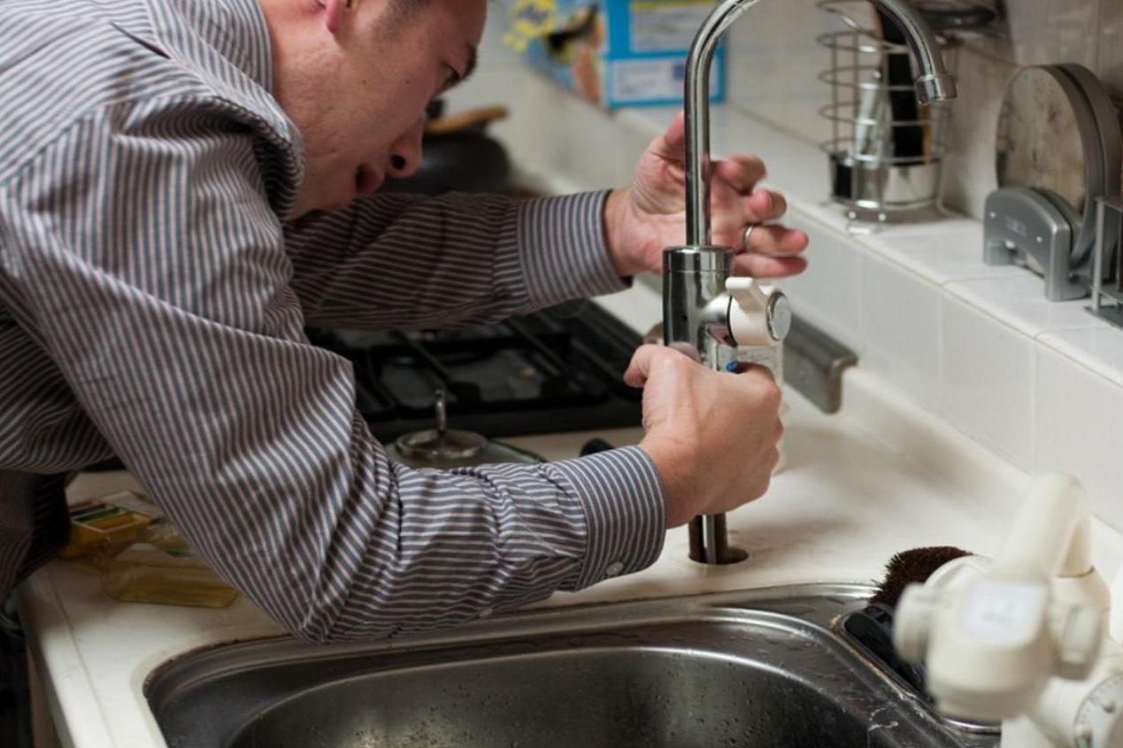 Rychlá Pohotovost - instalatérské práce a služby