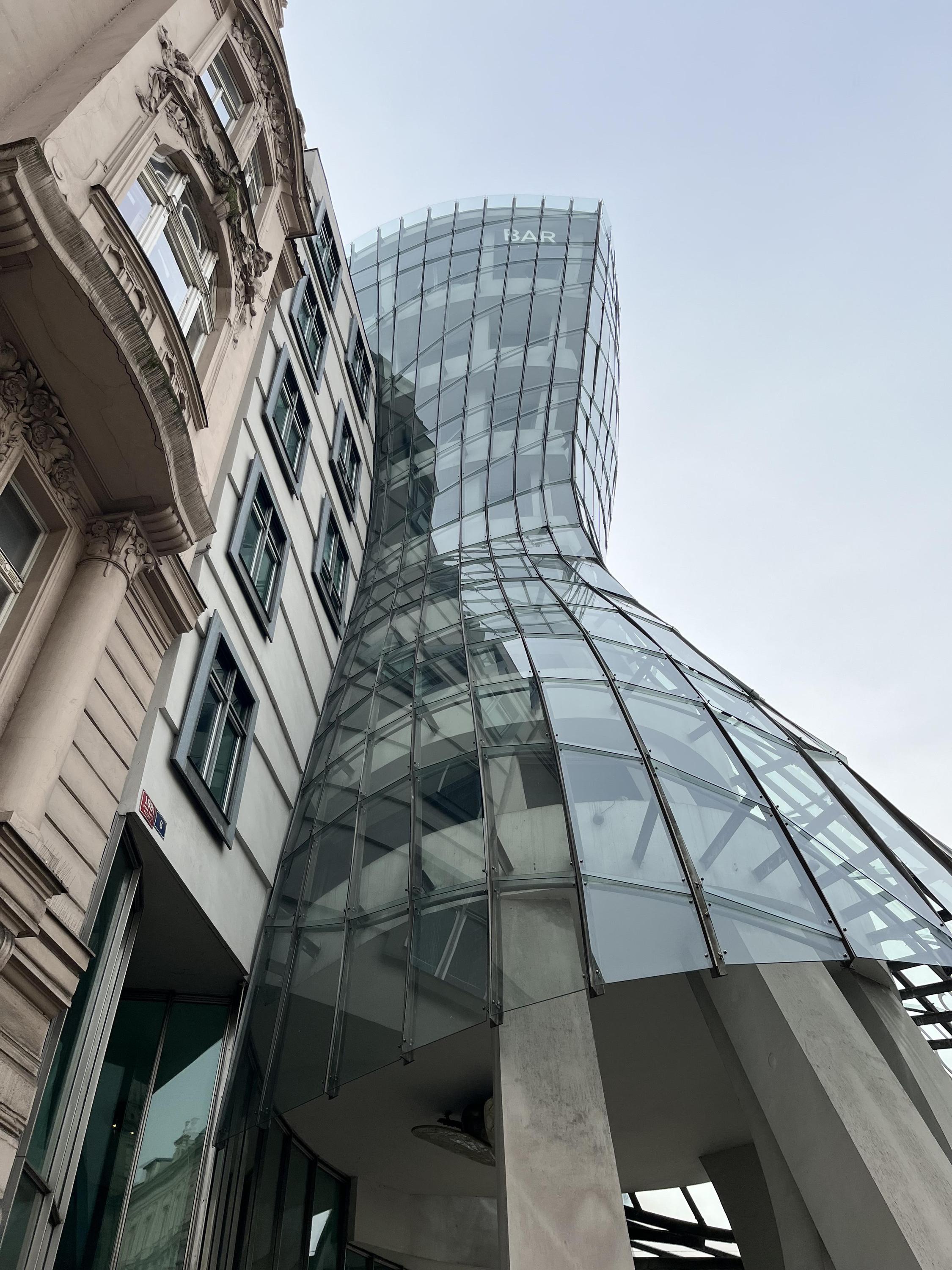 Galerie Tančící dům foto 5