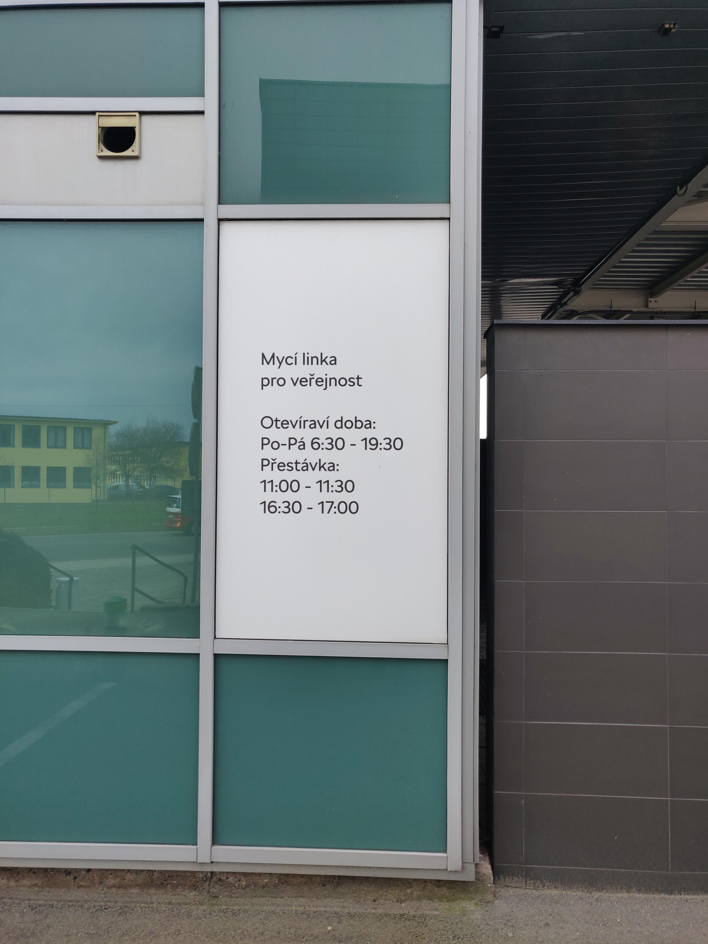 Mycí linka - ŠKODA Servisní centrum foto 3