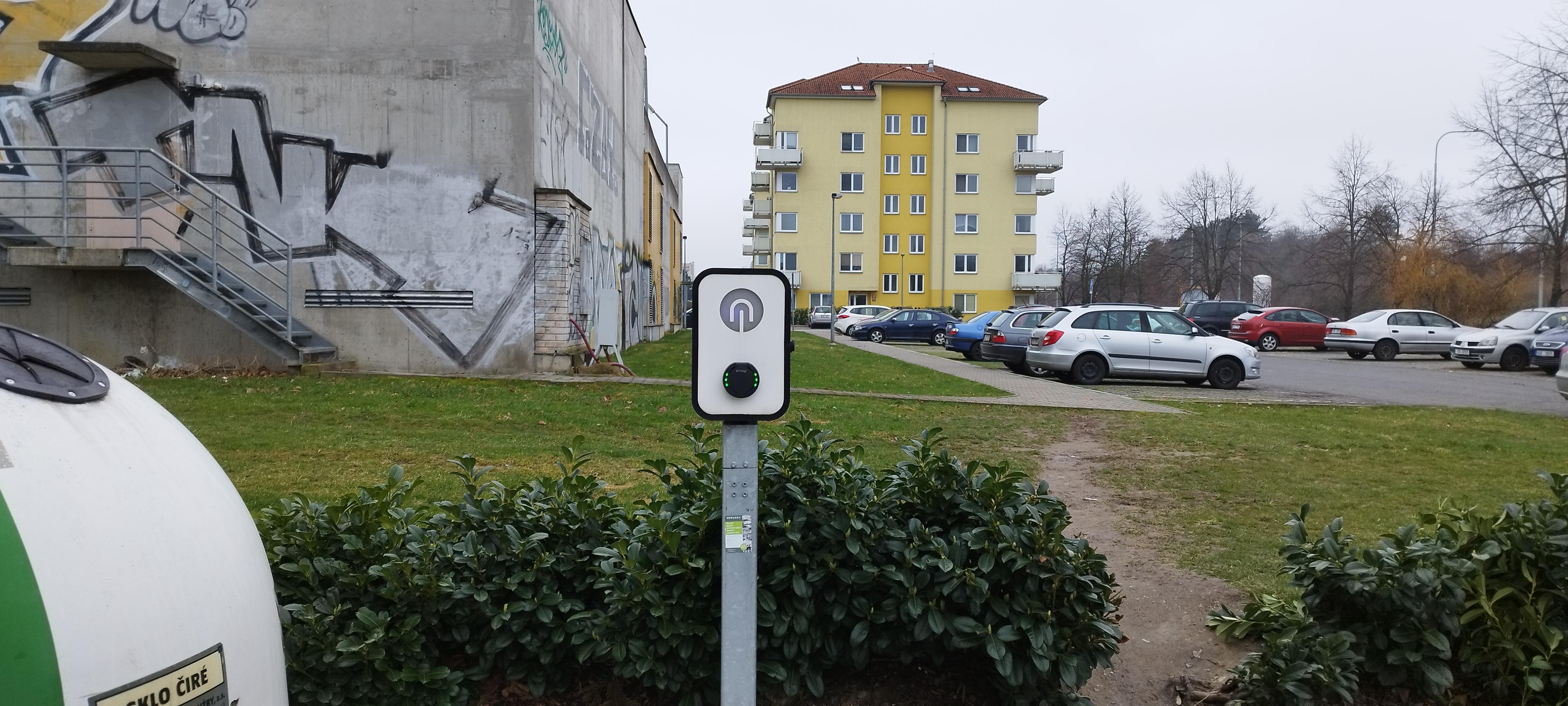 Dobíjecí stanice Polyfazer foto 2