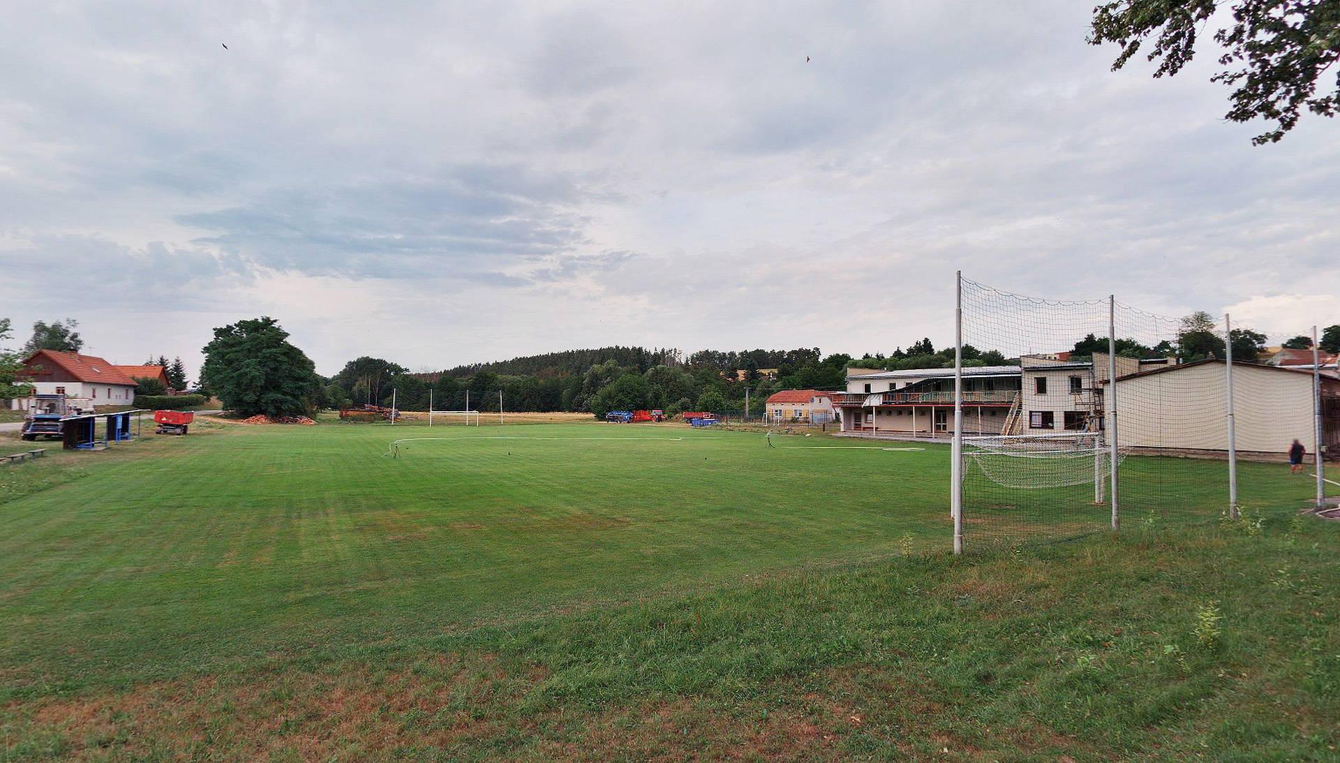Fotbalové hřiště Radotice foto 2