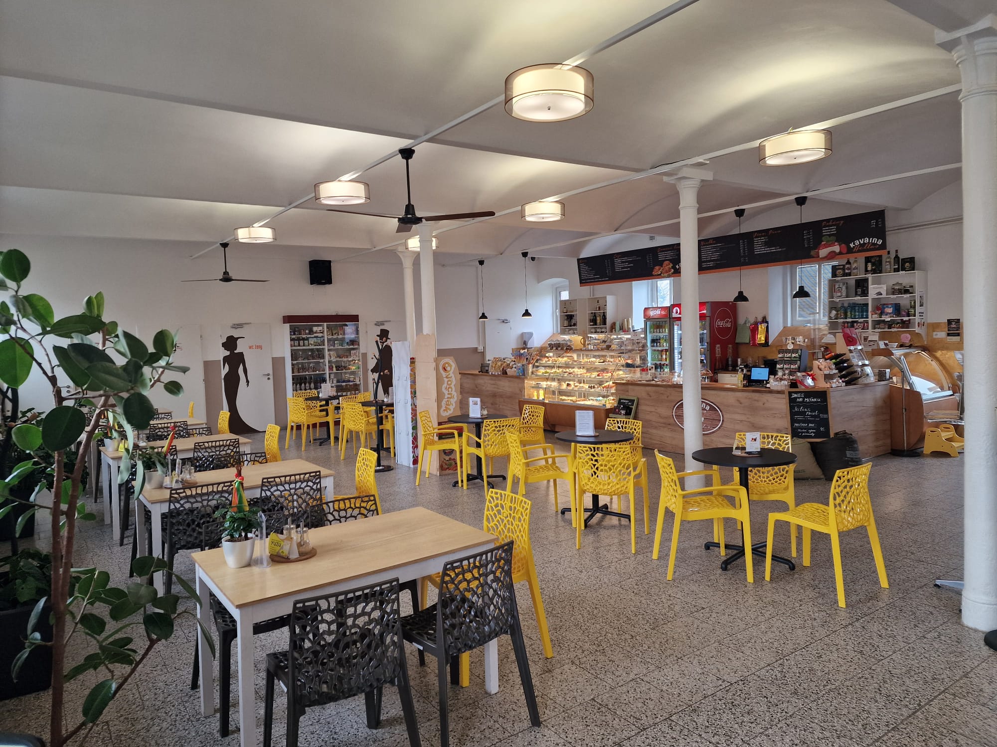 KAVÁRNA HELLAS foto 4