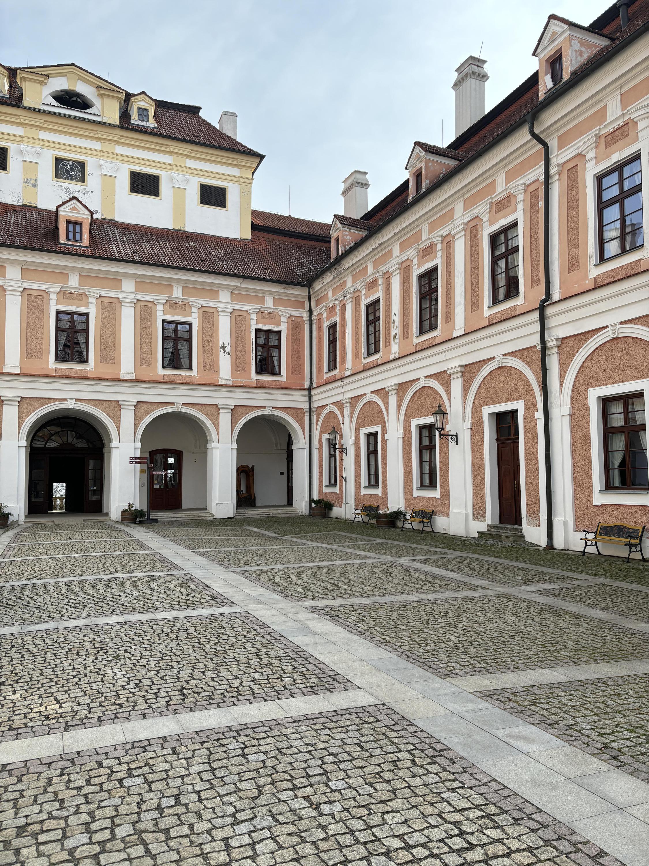 Zámecký hotel Červený Hrádek foto 4