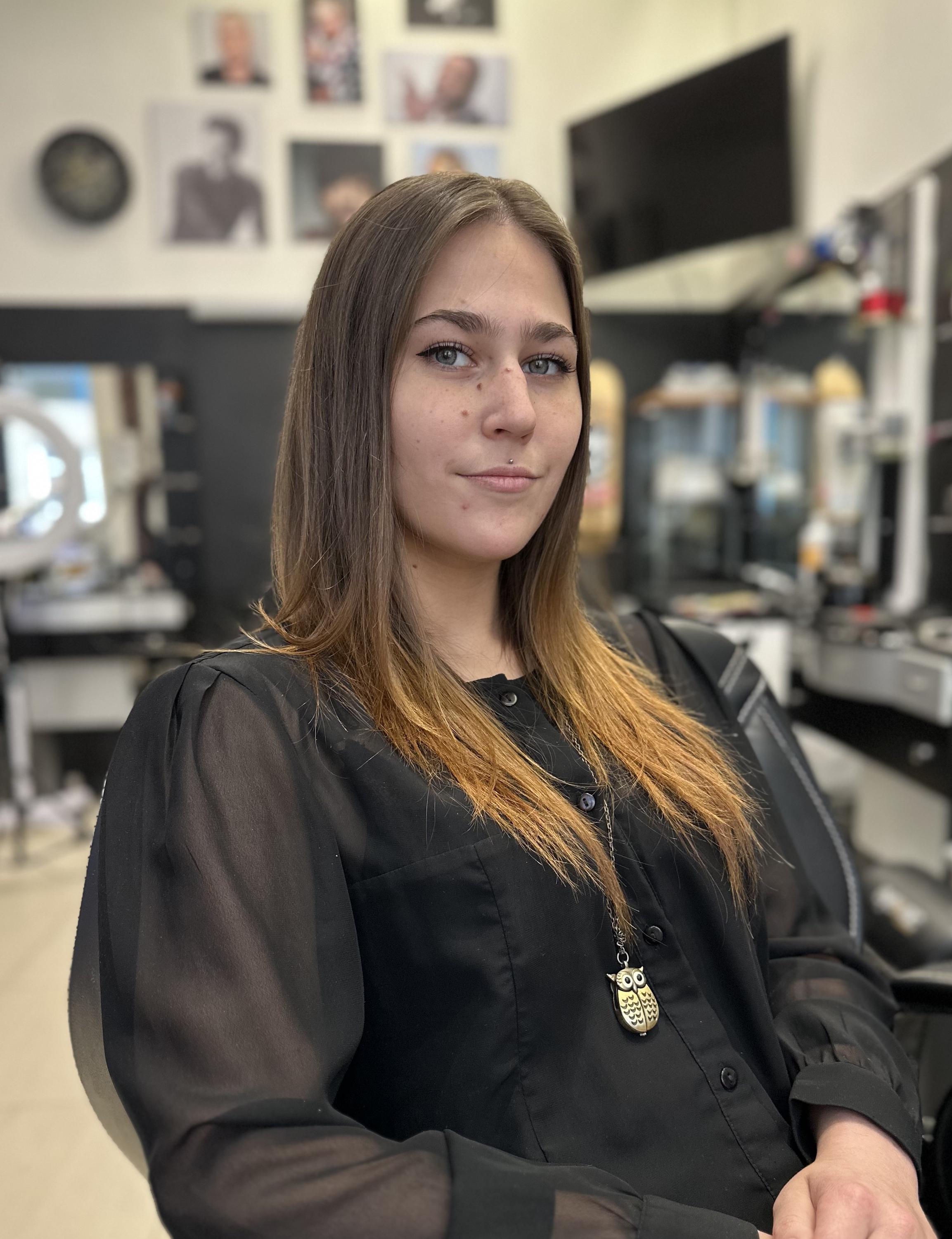 7 barbershop a salon foto 2