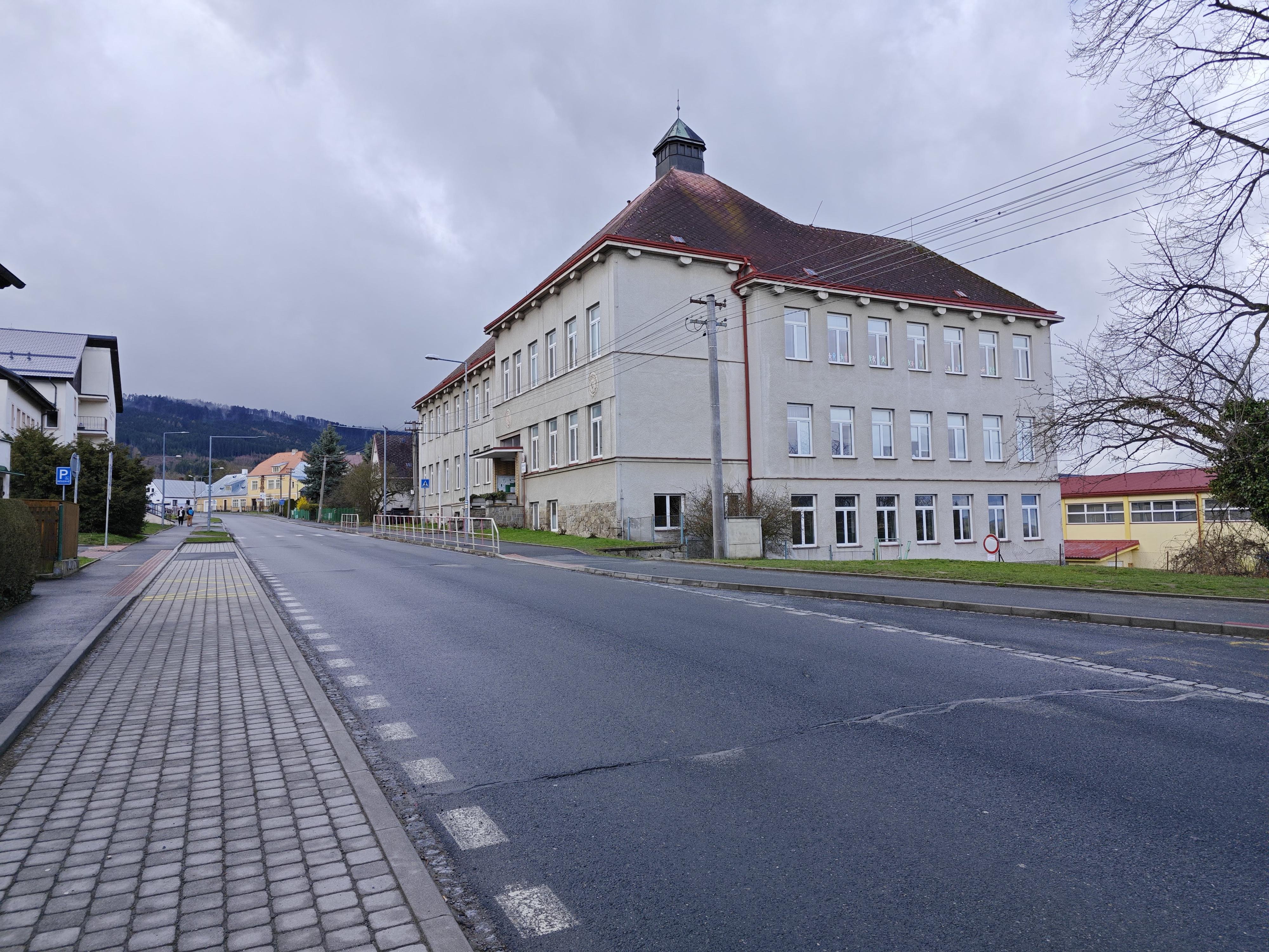 Masarykova ZŠ a MŠ Klenčí pod Čerchovem foto 5