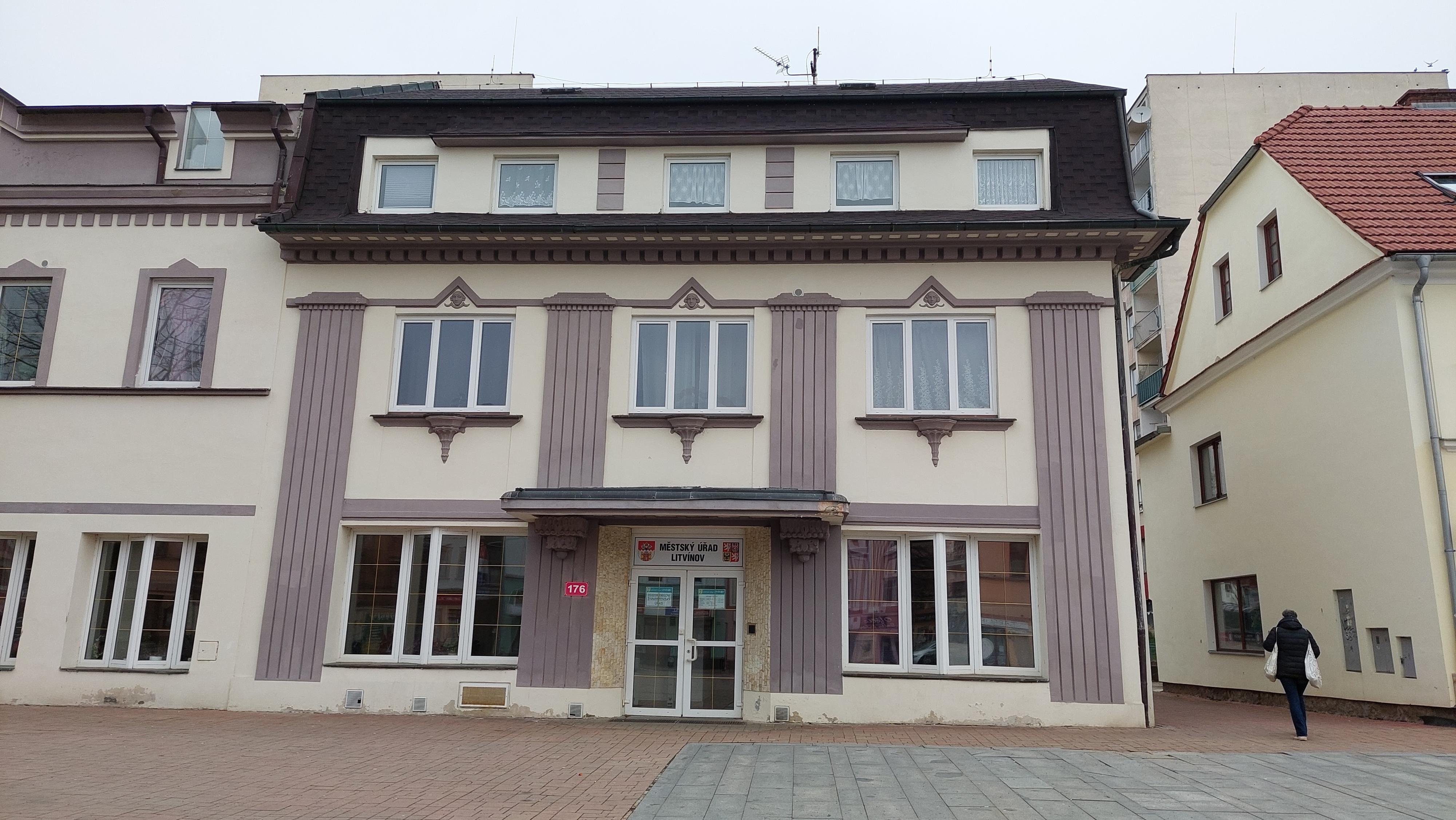 Městský úřad Litvínov - Živnostenský úřad foto 2