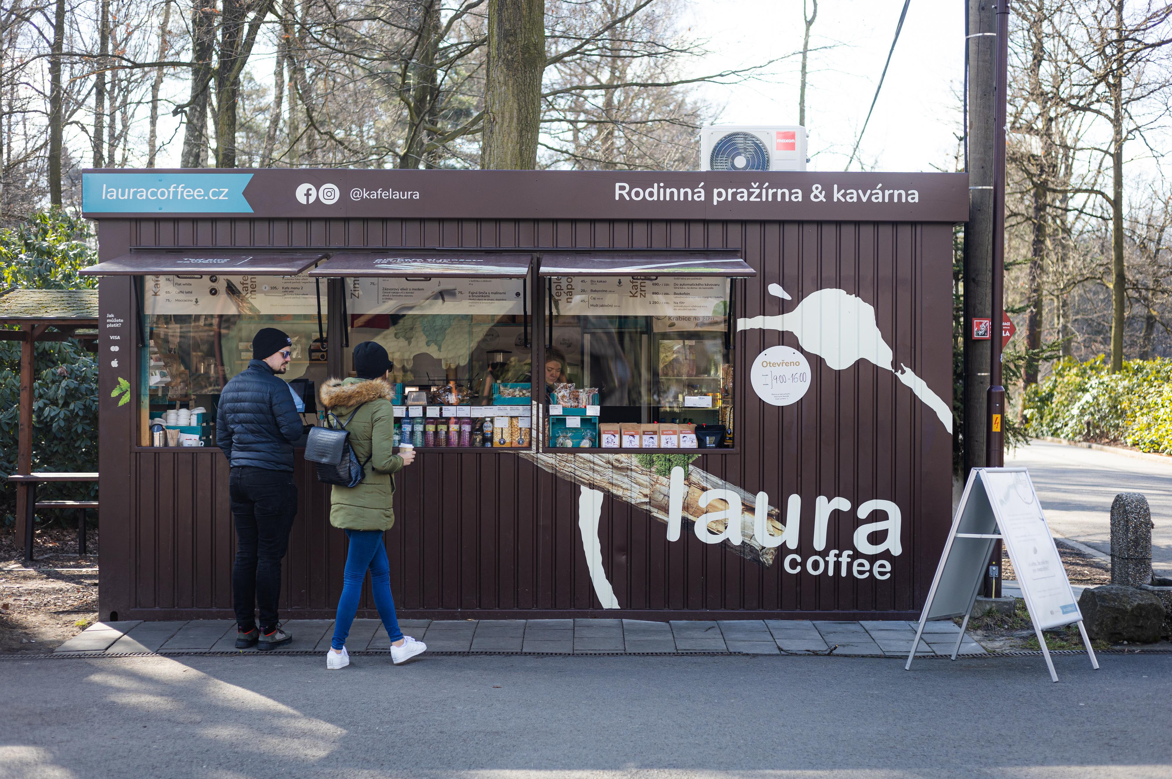 Laura Coffee - kafeZOO Na statku