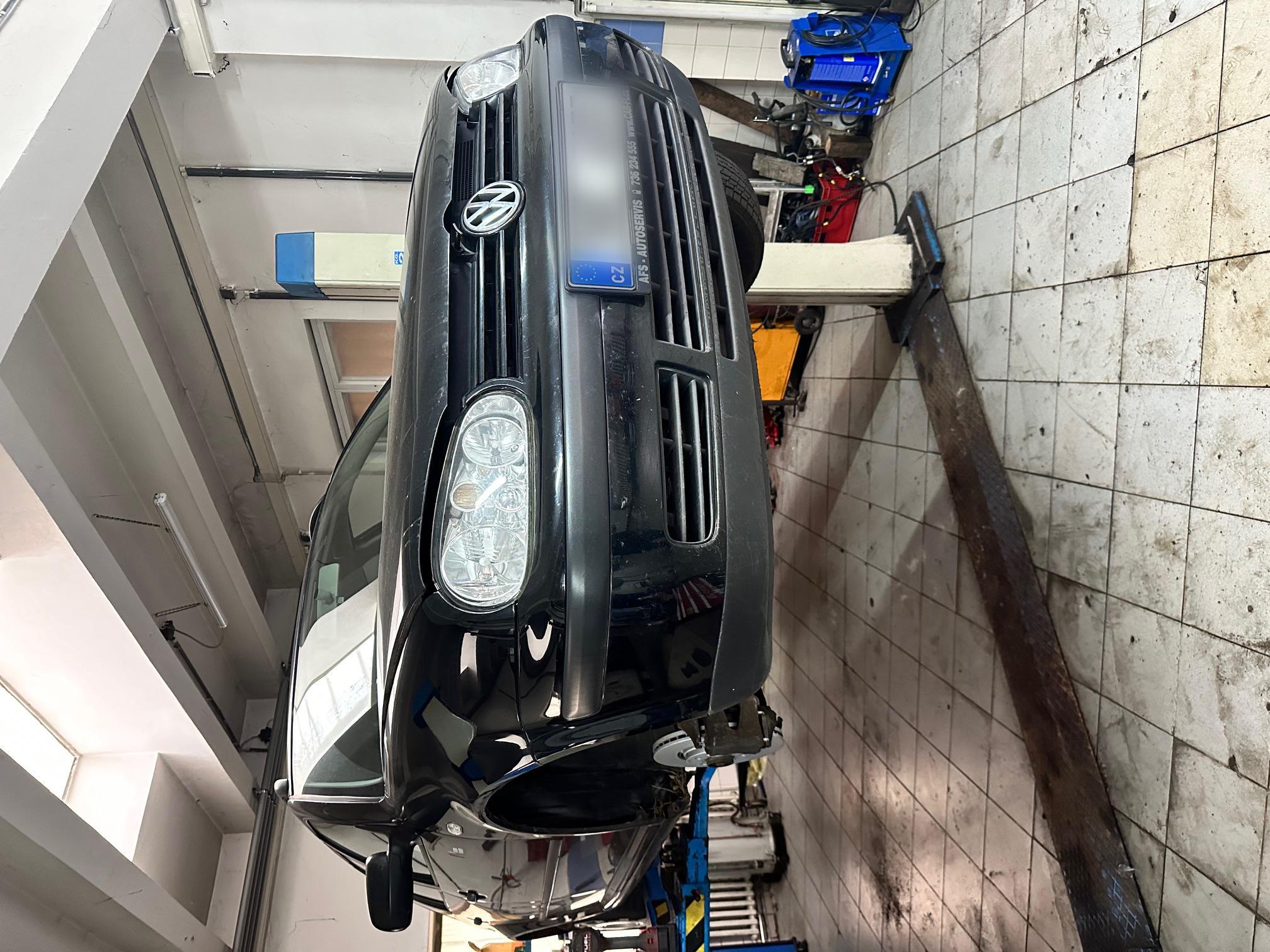 Auto Pelikán foto 4