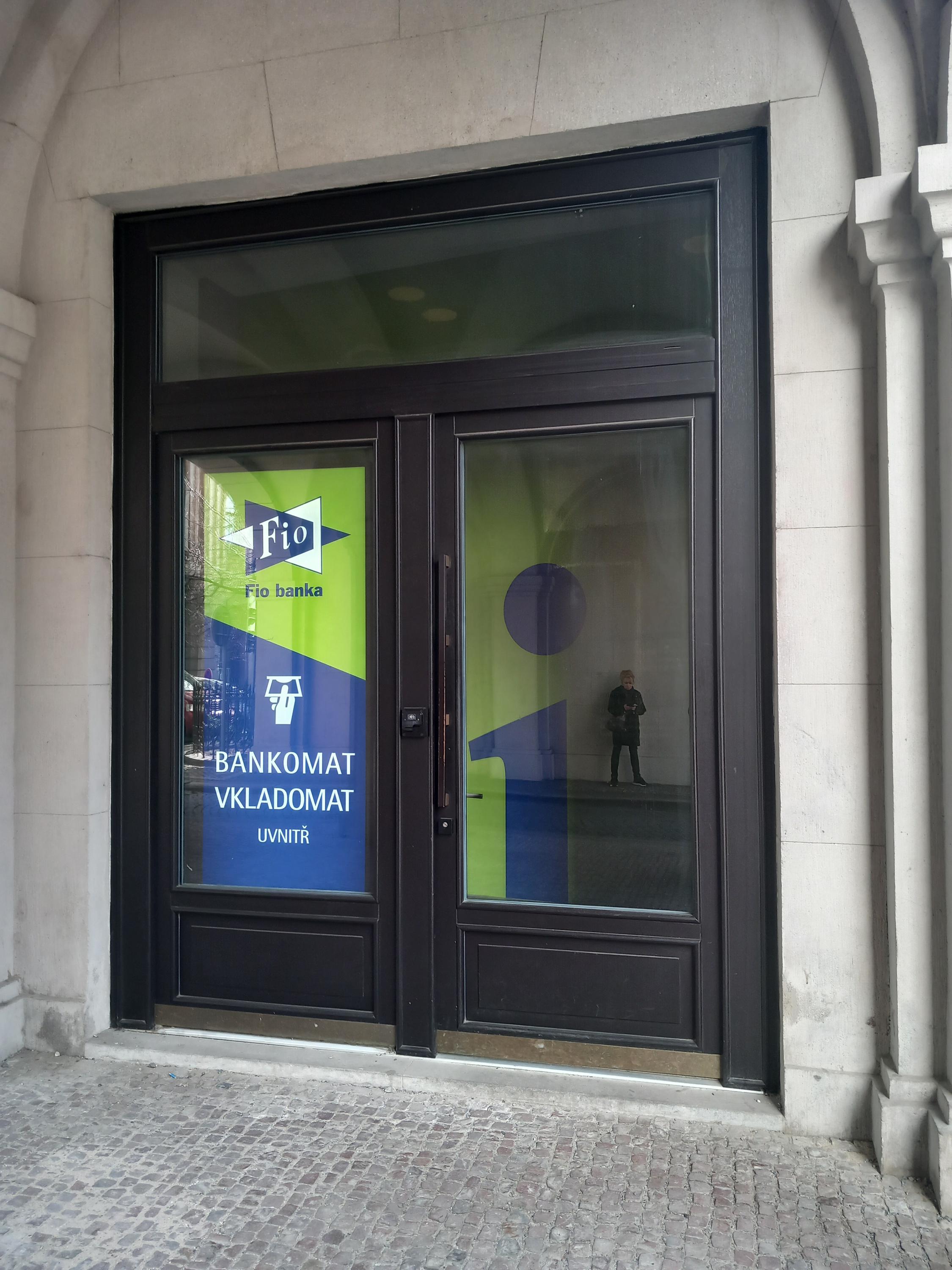 Bankomat Fio banky foto 2