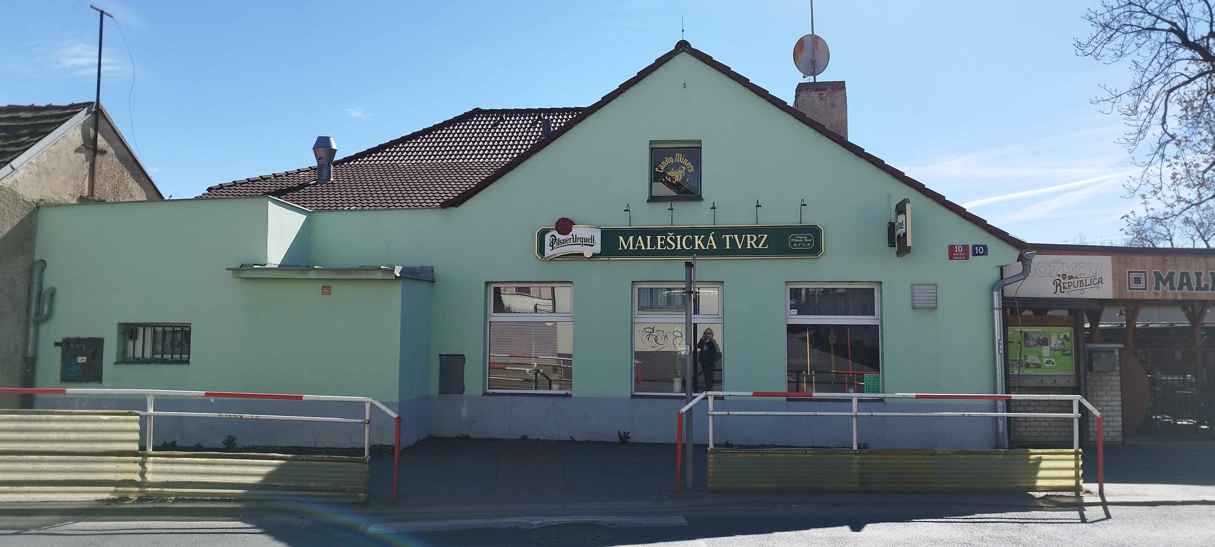 Restaurace Malešická Tvrz foto 4