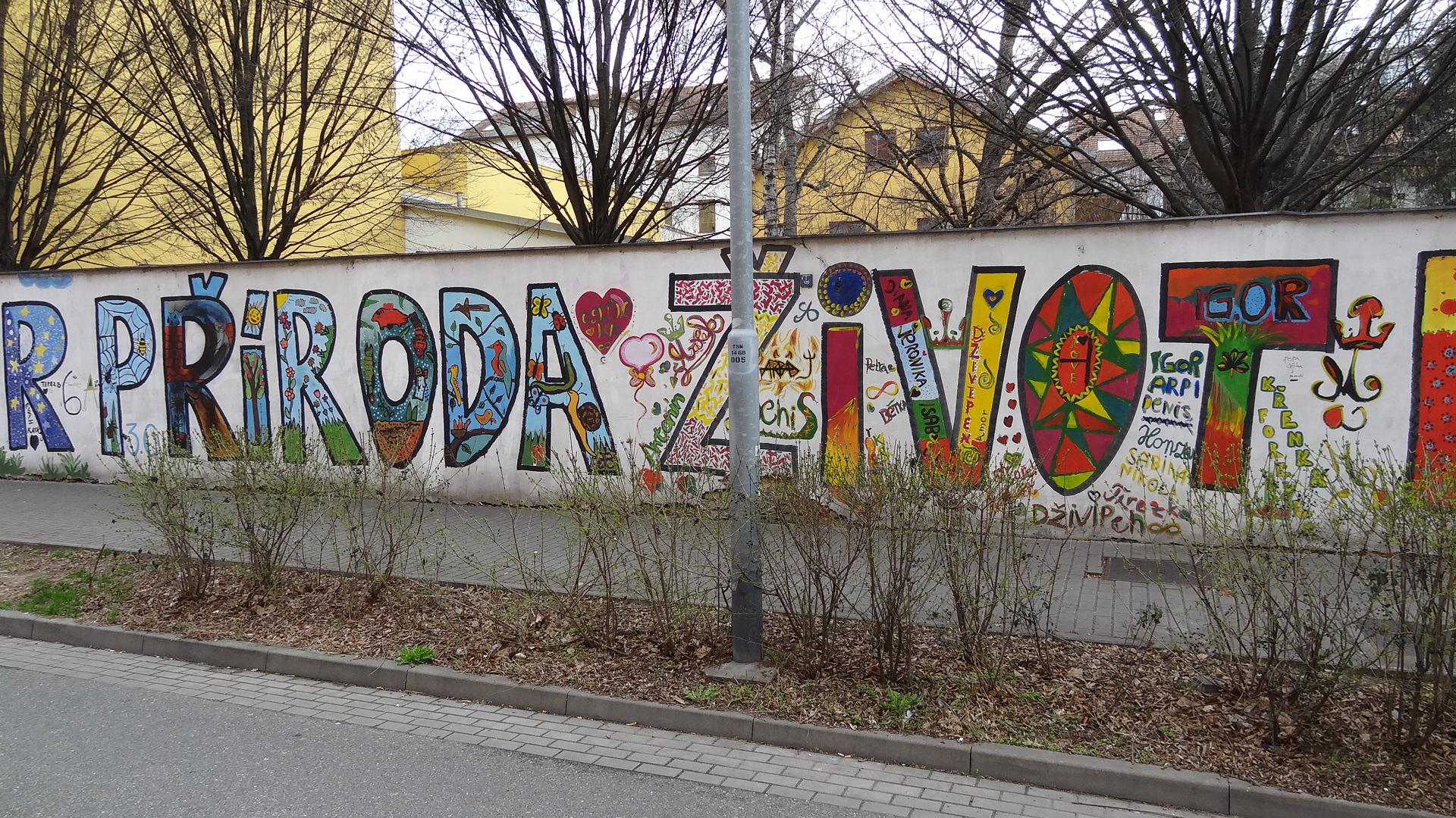 ZŠ a MŠ Brno, Křenová foto 2