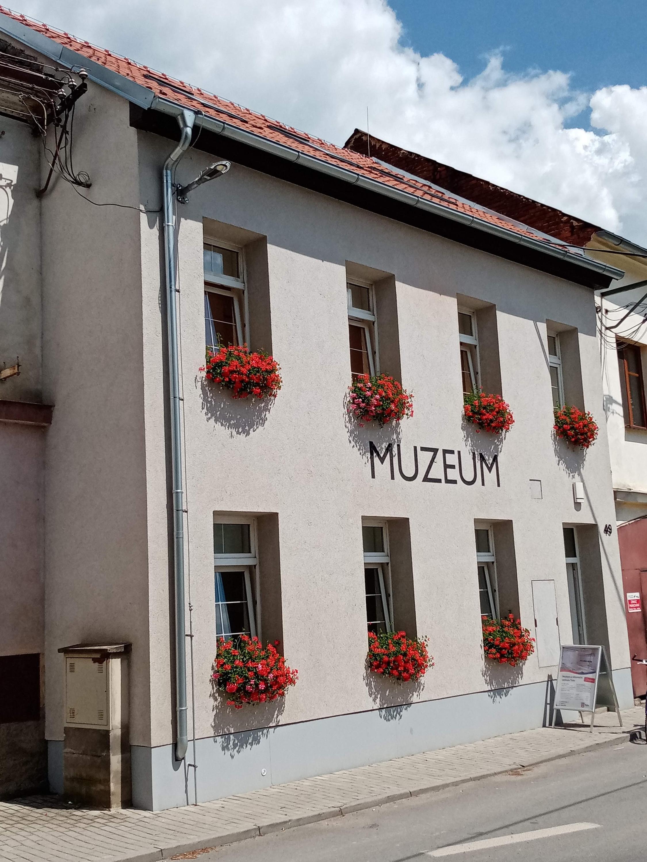 Muzeum a infocentrum Tetín foto 2