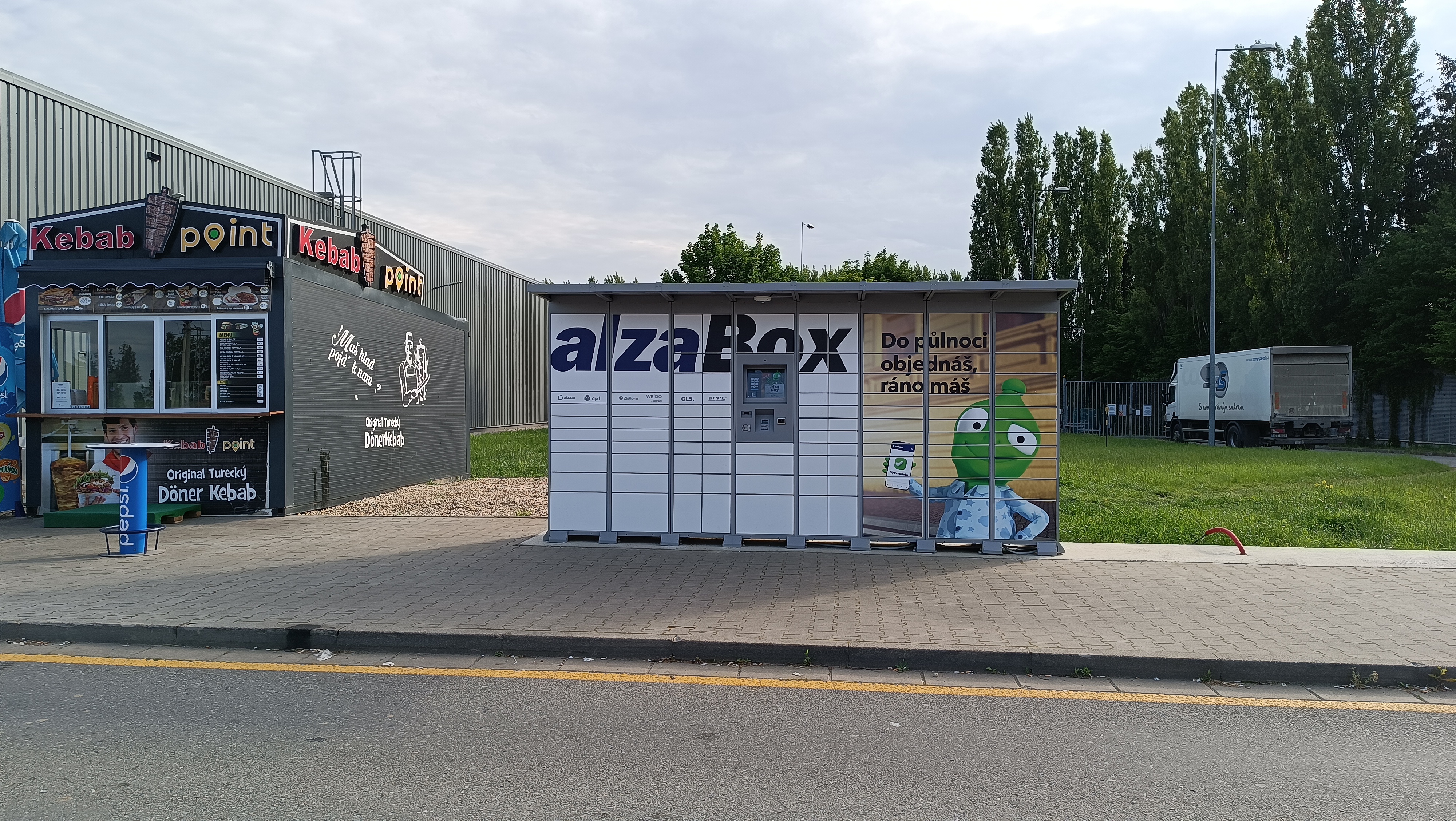 AlzaBox